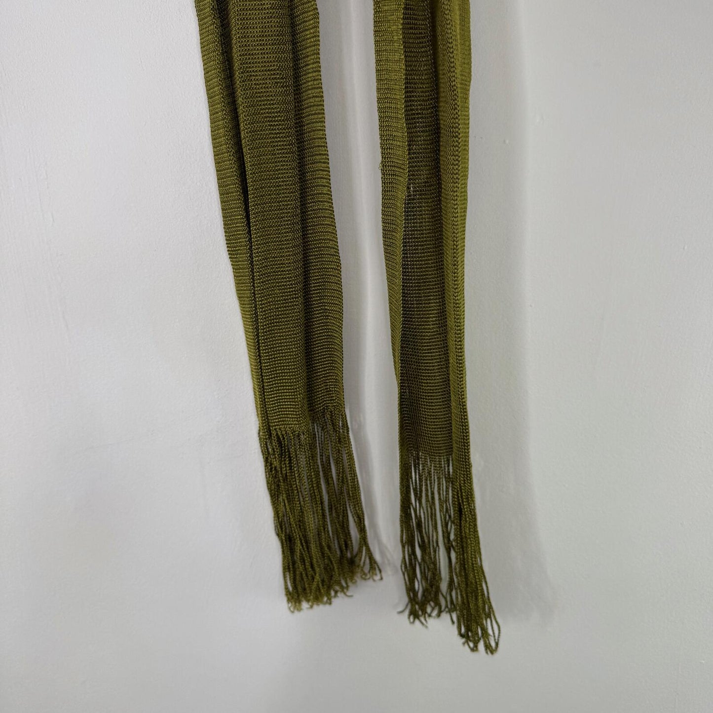 Y2K vintage scarf fine knit olive green fringe