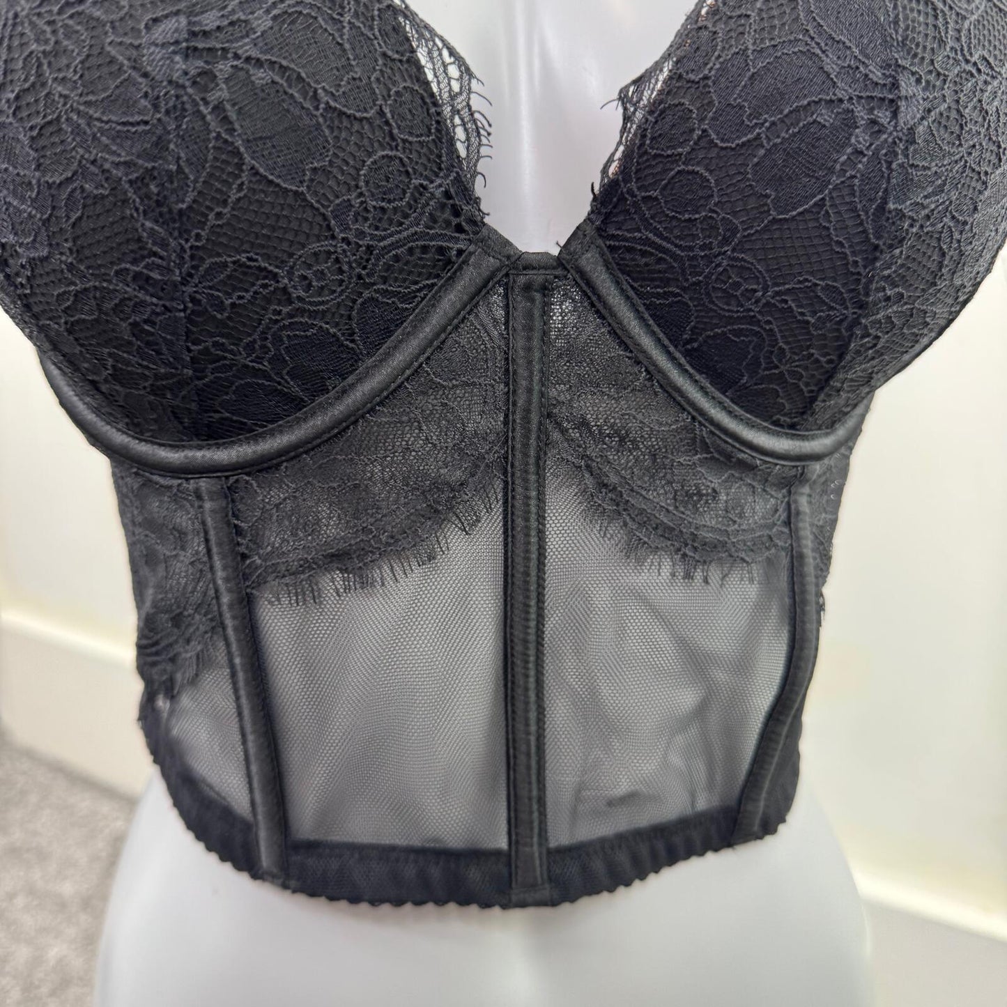 Victoria's Secret bra rhinestone push up very sexy corset lace mesh 36C