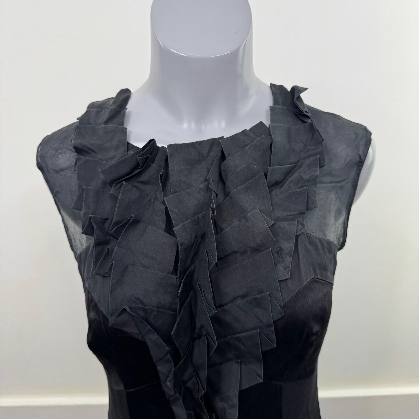 Y2K vintage Karen Millen silk blouse sleeveless ruffle high neck keyhole