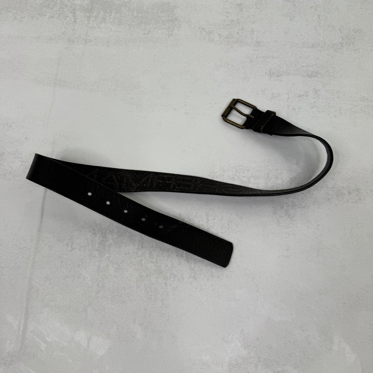 Y2K vintage genuine leather belt grommet spell out text