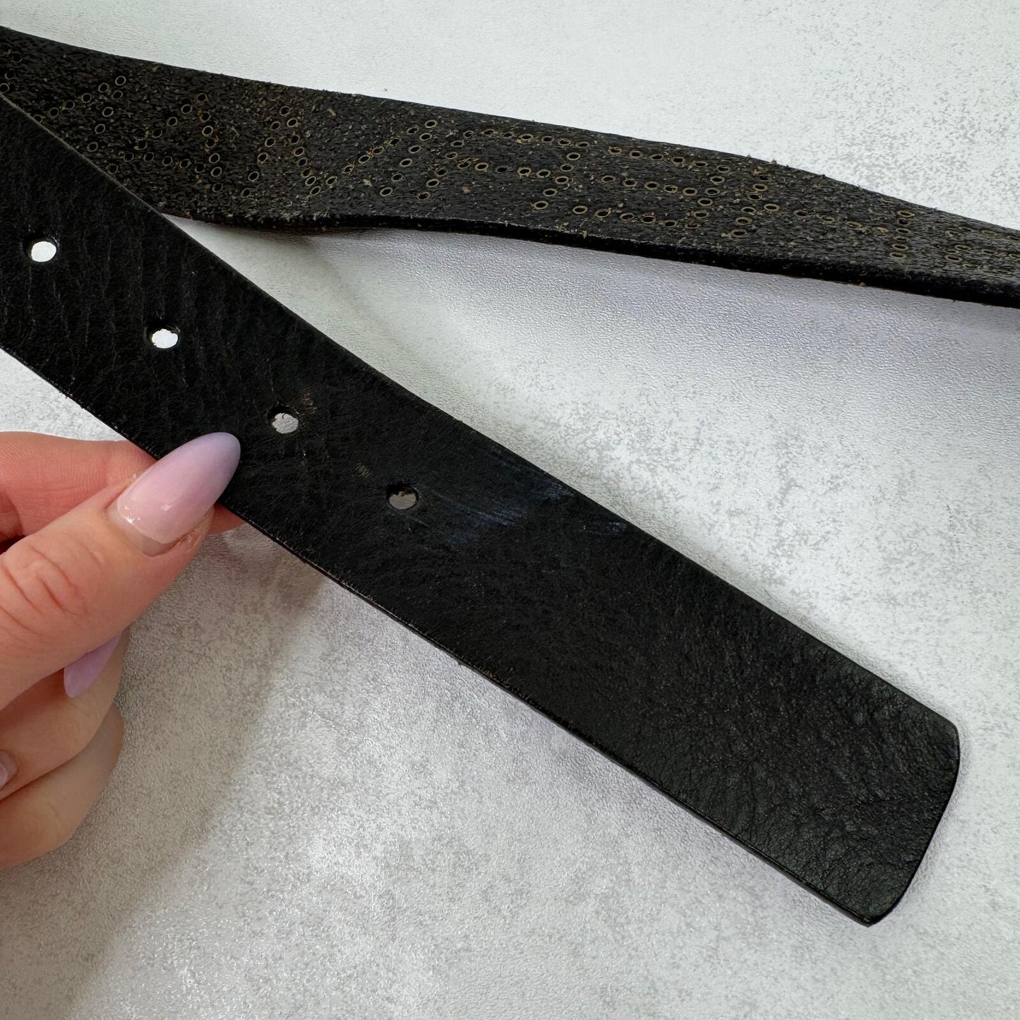 Y2K vintage genuine leather belt grommet spell out text