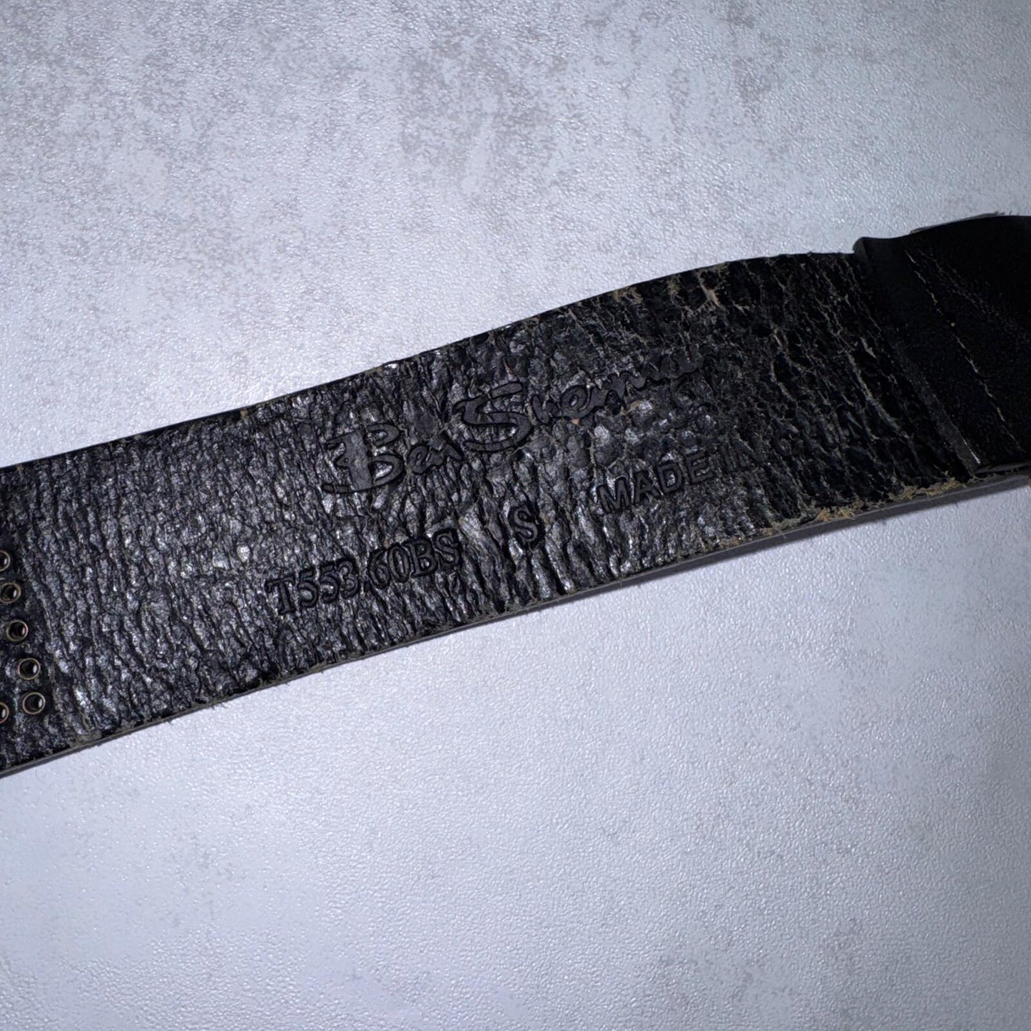 Y2K vintage genuine leather belt grommet spell out text