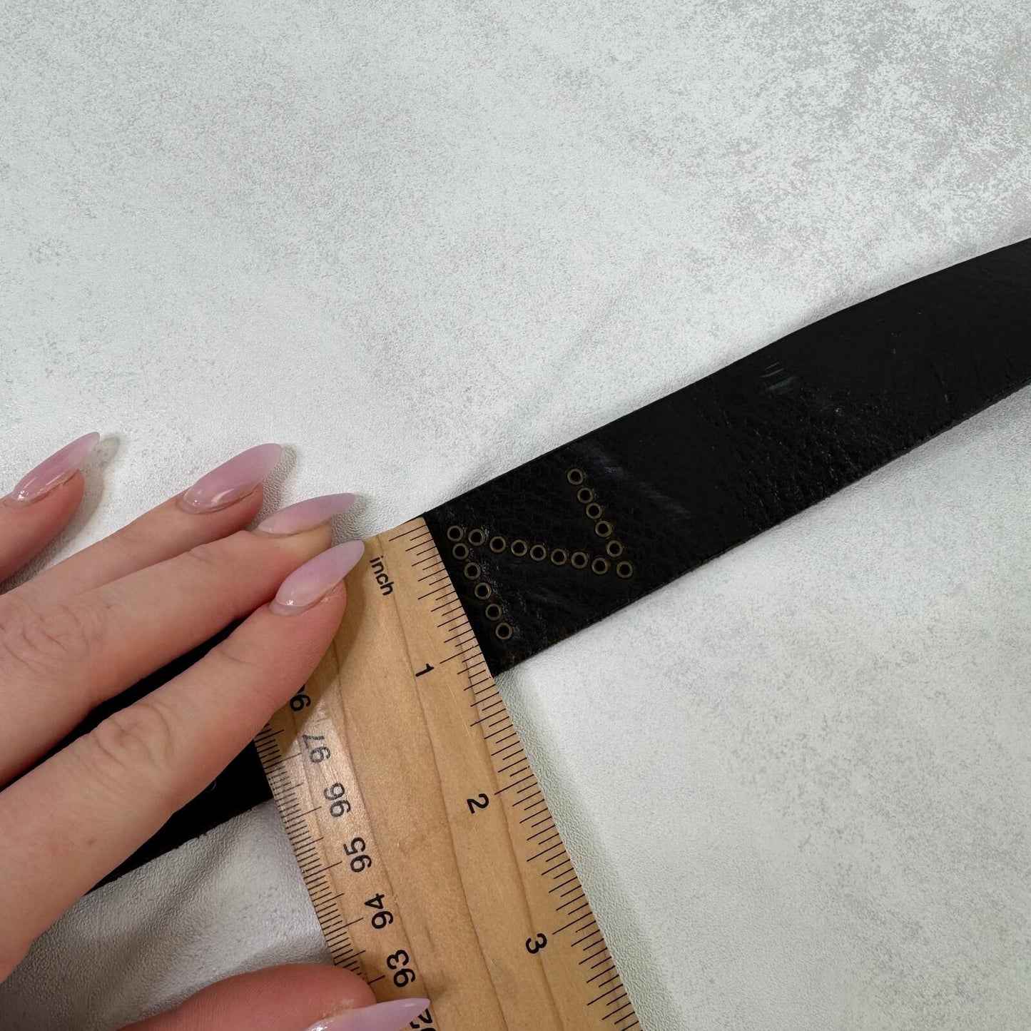 Y2K vintage genuine leather belt grommet spell out text