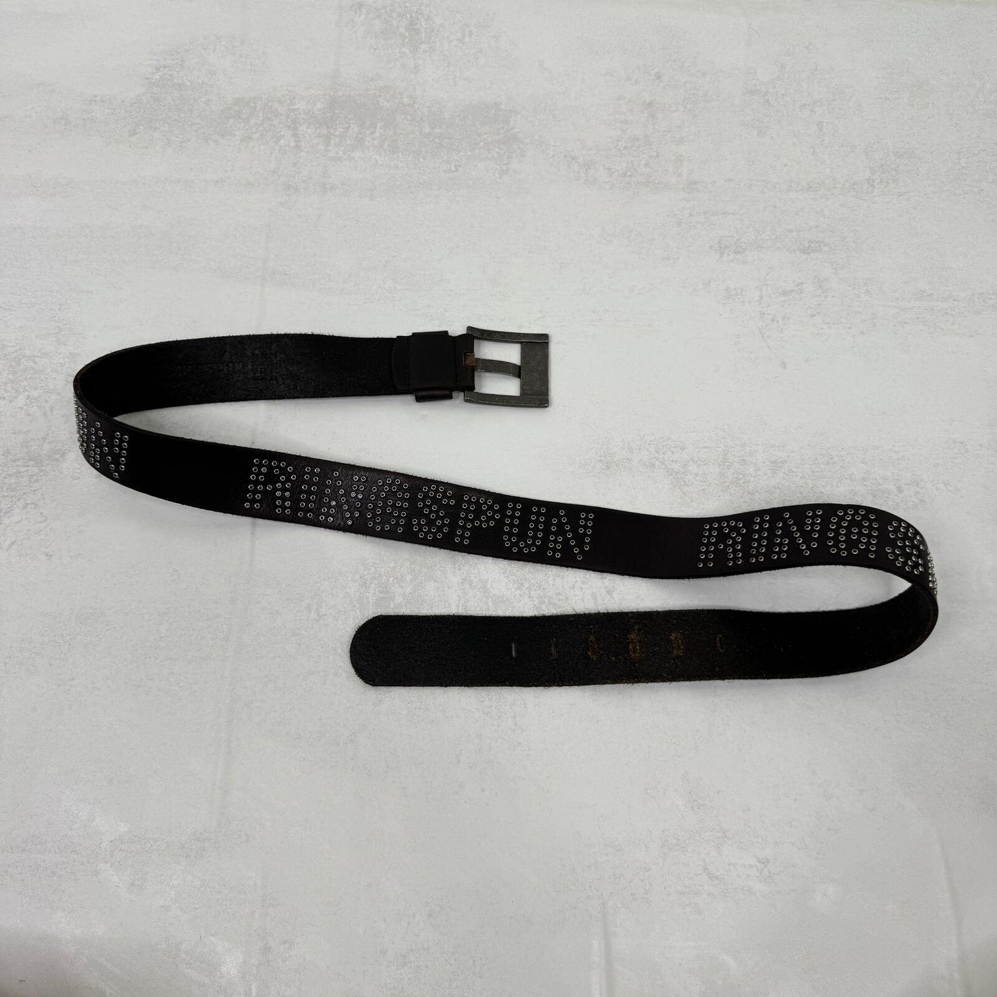 Y2K vintage Ringspun belt genuine leather grommet studded unisex