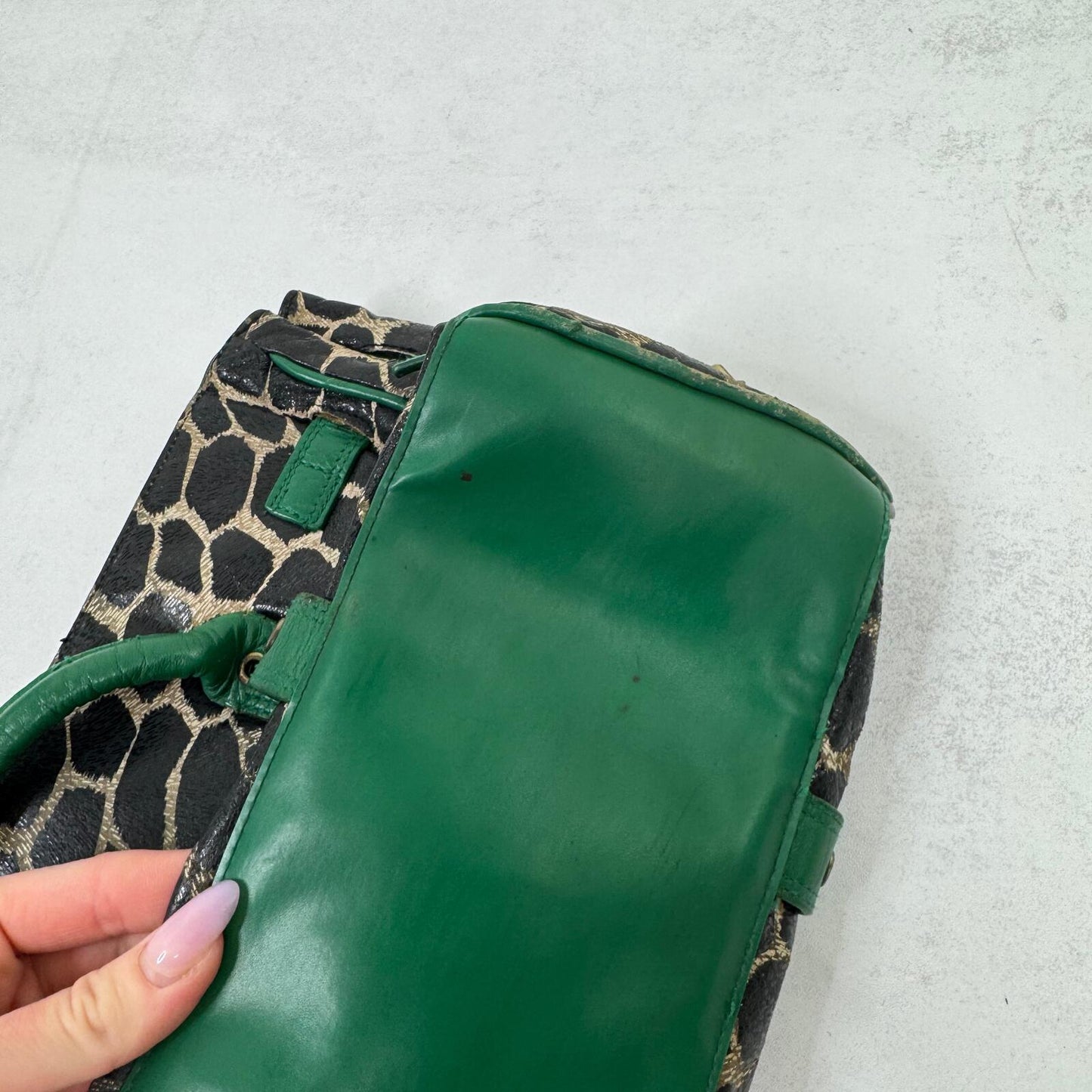 Y2K vintage shoulder bag genuine leather grommet giraffe print green large size
