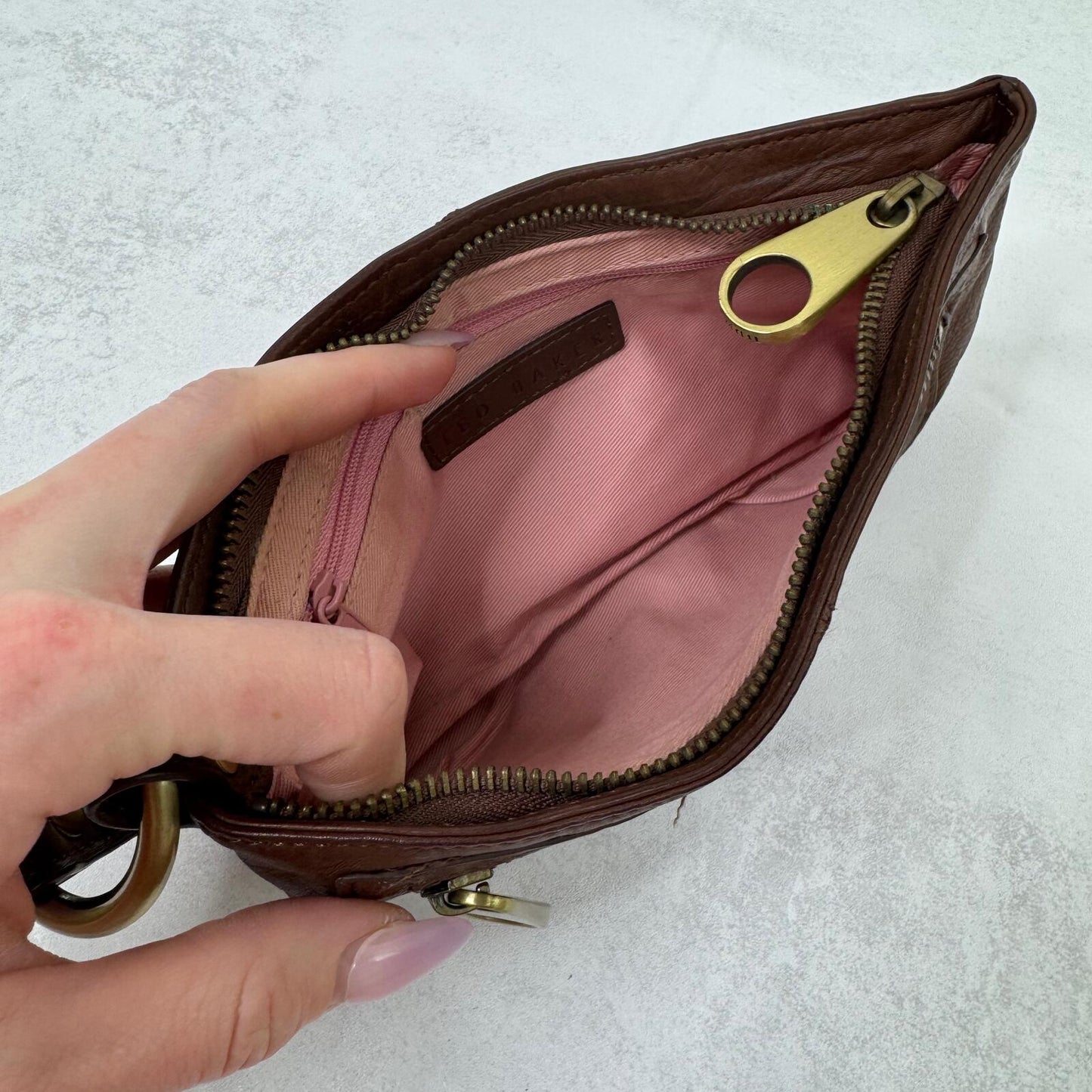 Y2K vintage Ted Baker genuine leather pouch wristlet mini clutch