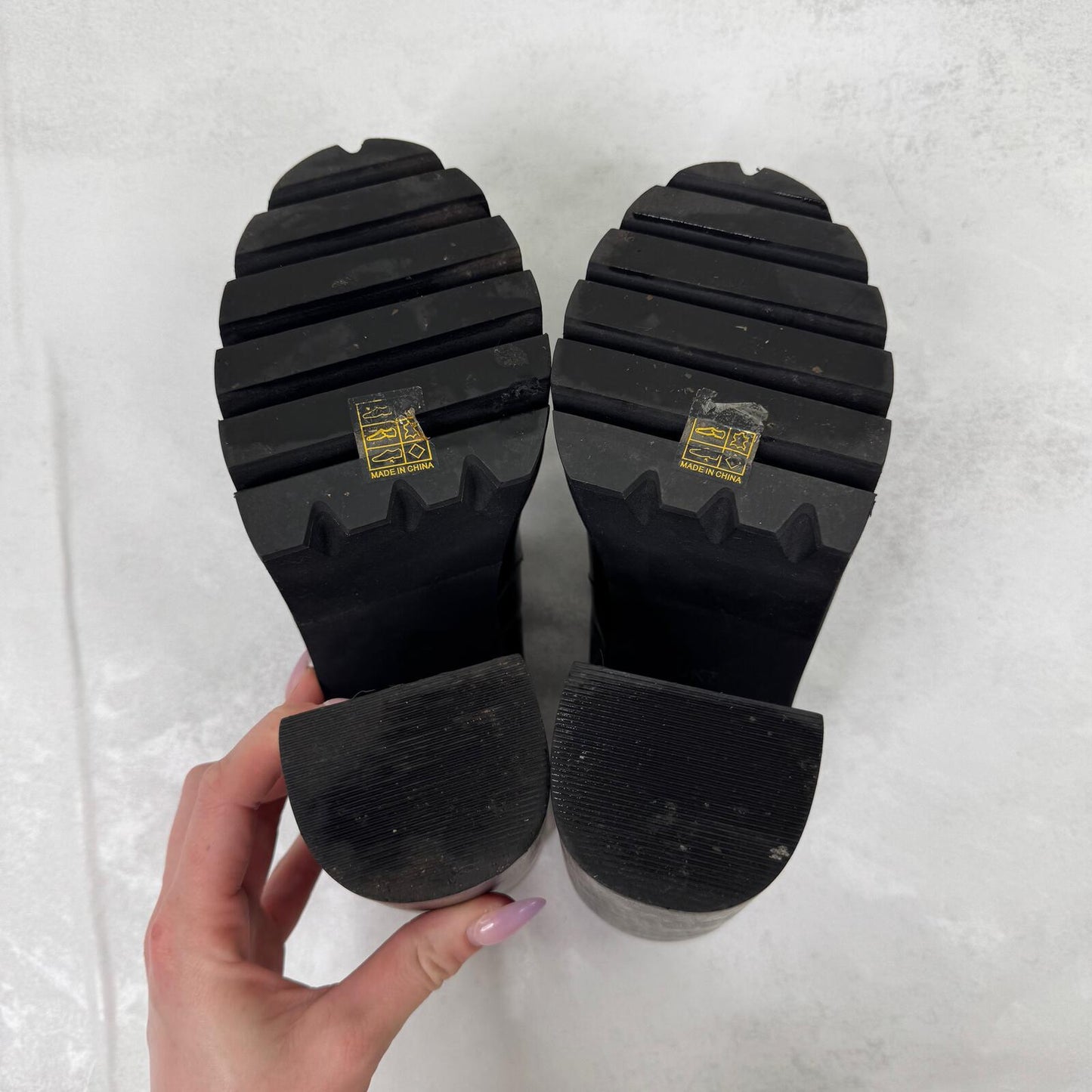 Vintage Jeffrey Campbell Mori block platform mules heel patent leather peep toe