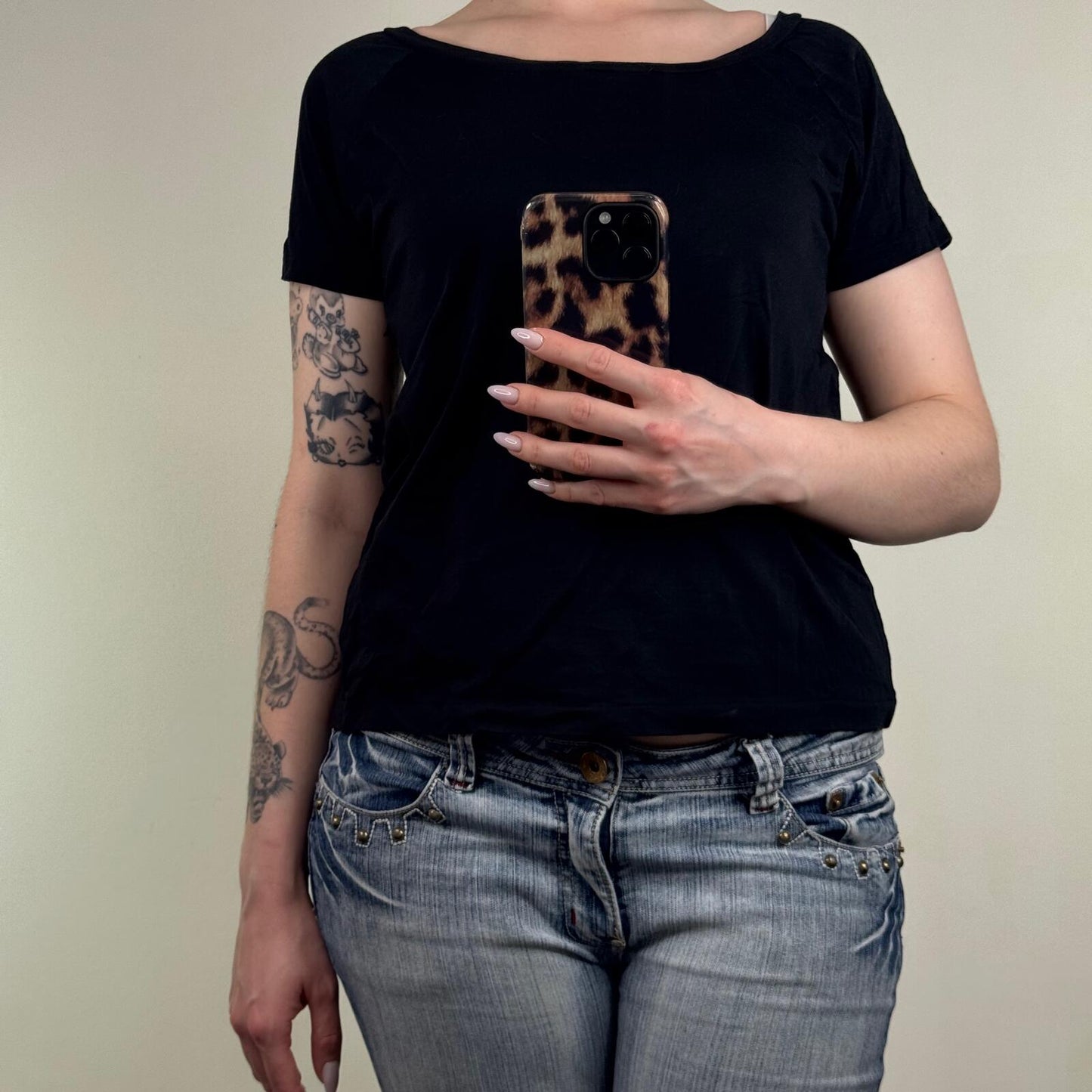 Margaret Howell t-shirt short sleeve top scoop neck black simple plain basic