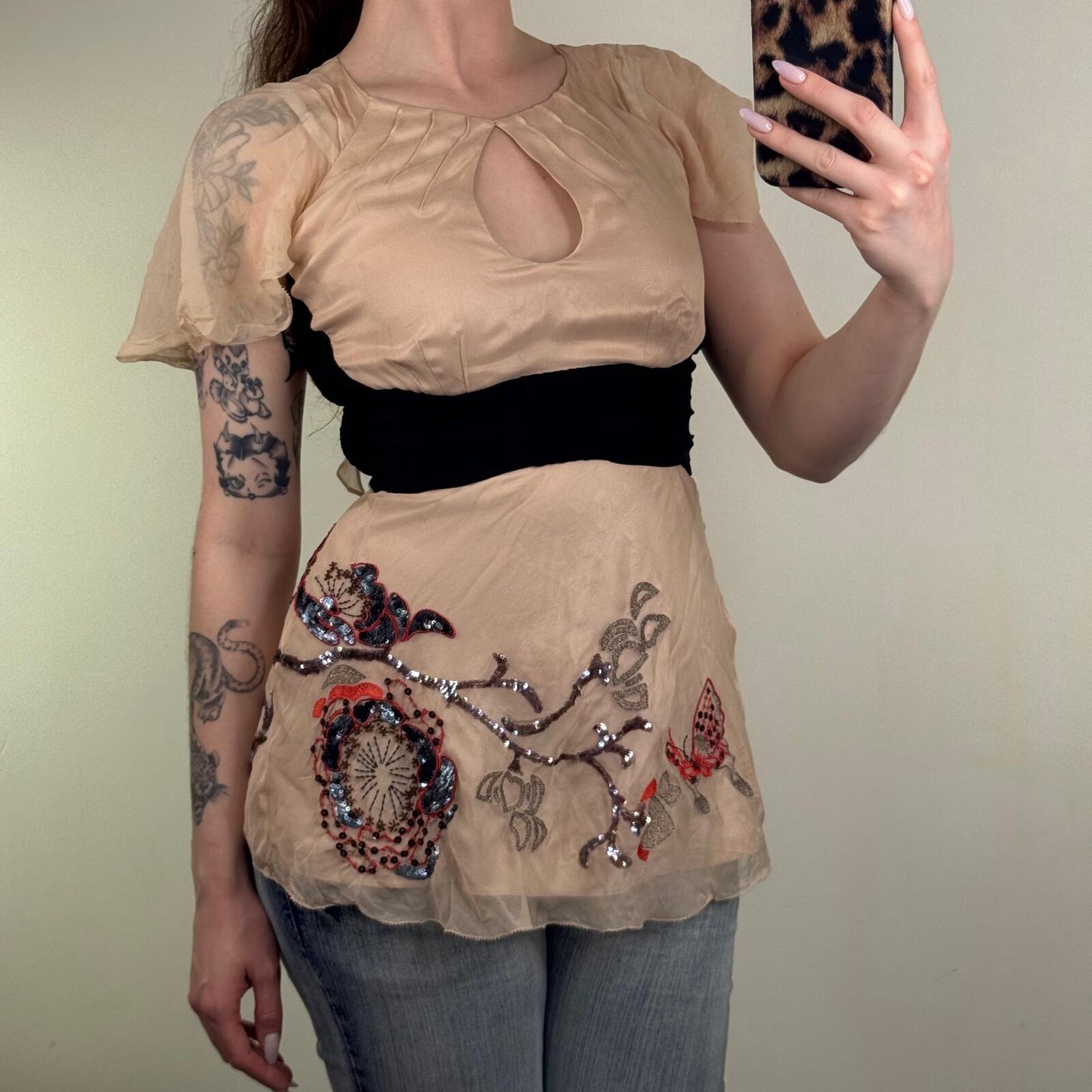 Y2K vintage Karen Millen blouse 100% silk floral embroidered keyhole sequin
