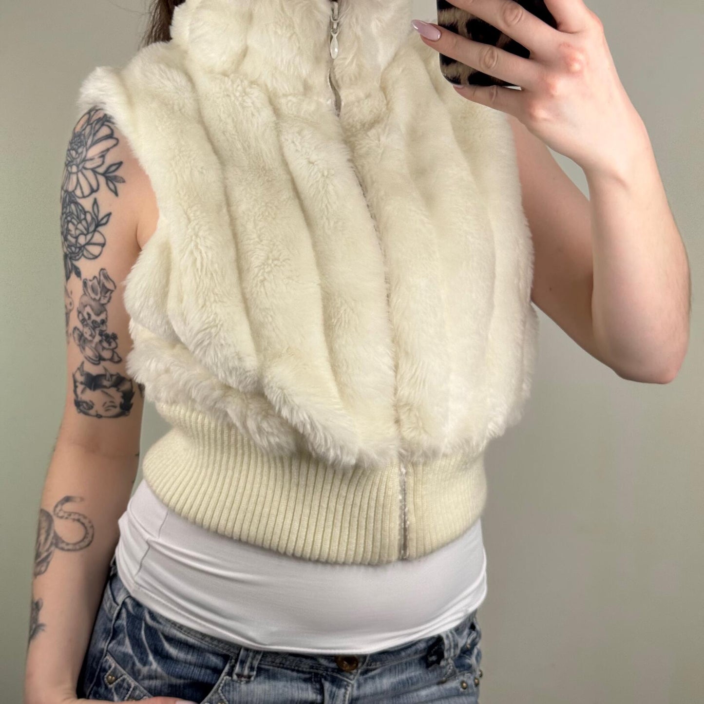 Y2K vintage faux fur gilet cropped high neck full zip up cream crop short