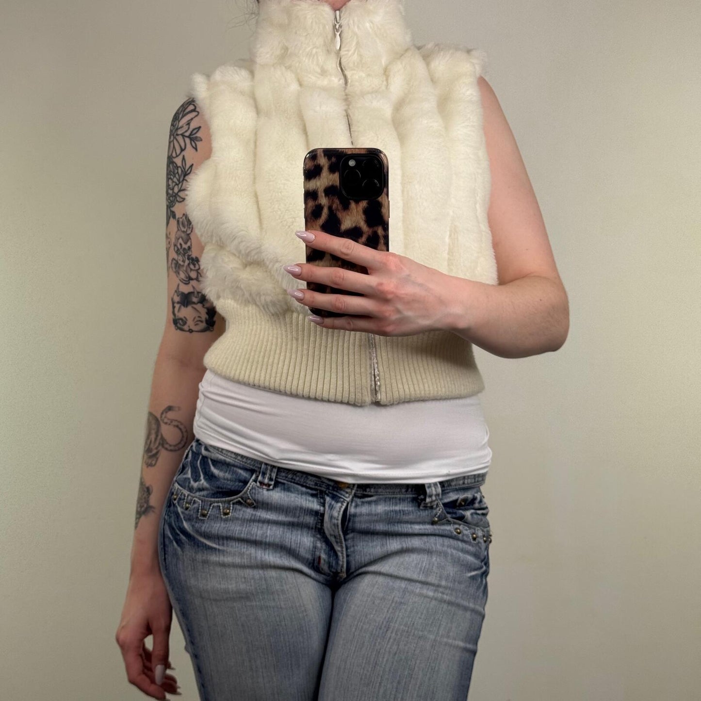 Y2K vintage faux fur gilet cropped high neck full zip up cream crop short