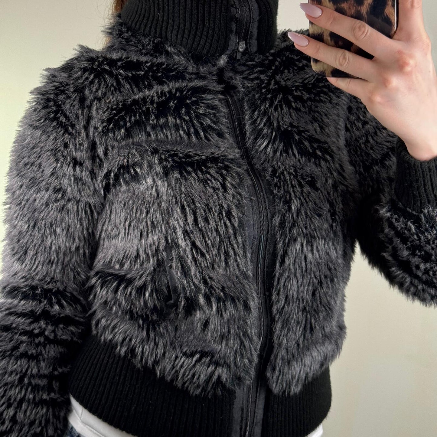 Y2K vintage bomber jacket faux fur zip up short length dark grey
