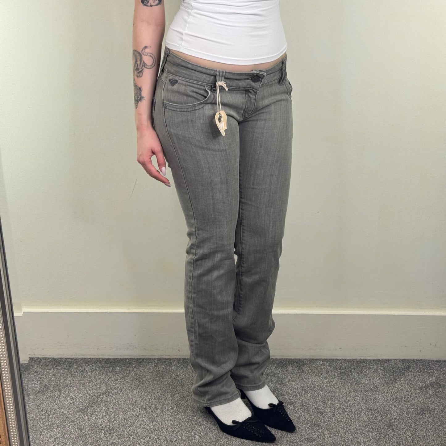Y2K vintage Roxy low rise bootcut denim jeans grey embroidered pockets stretchy