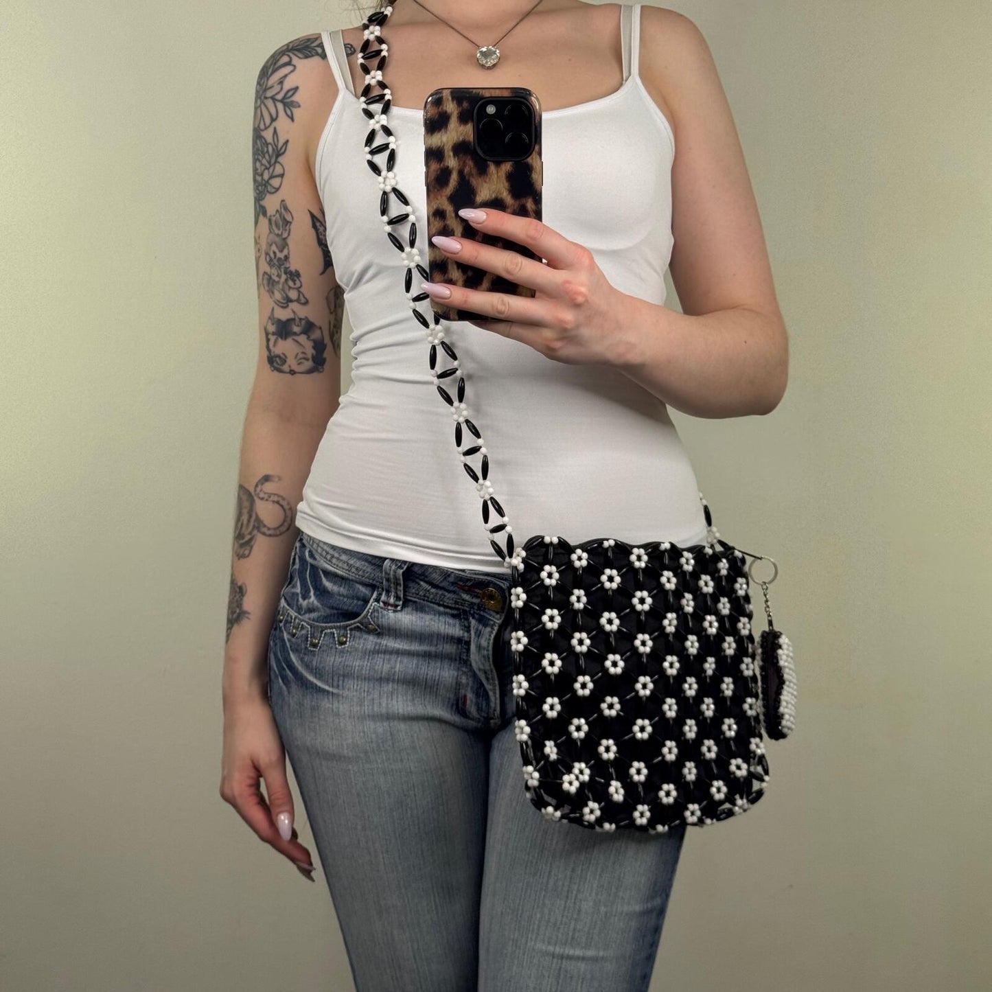 Y2K vintage beaded bag heart flower pattern crossbody black white