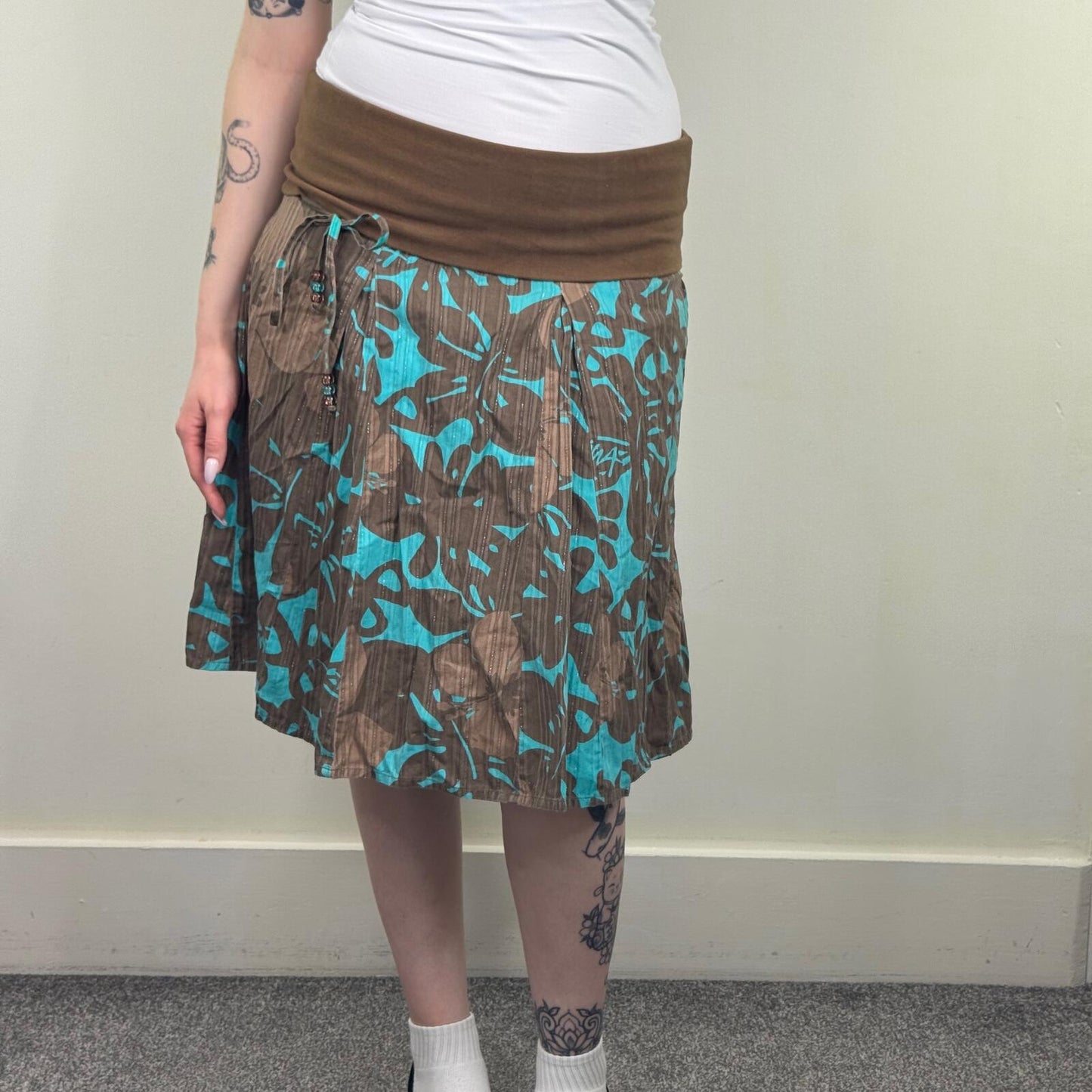 Y2K vintage fold over midi skirt stretchy waistband bow hibiscus floral sparkly