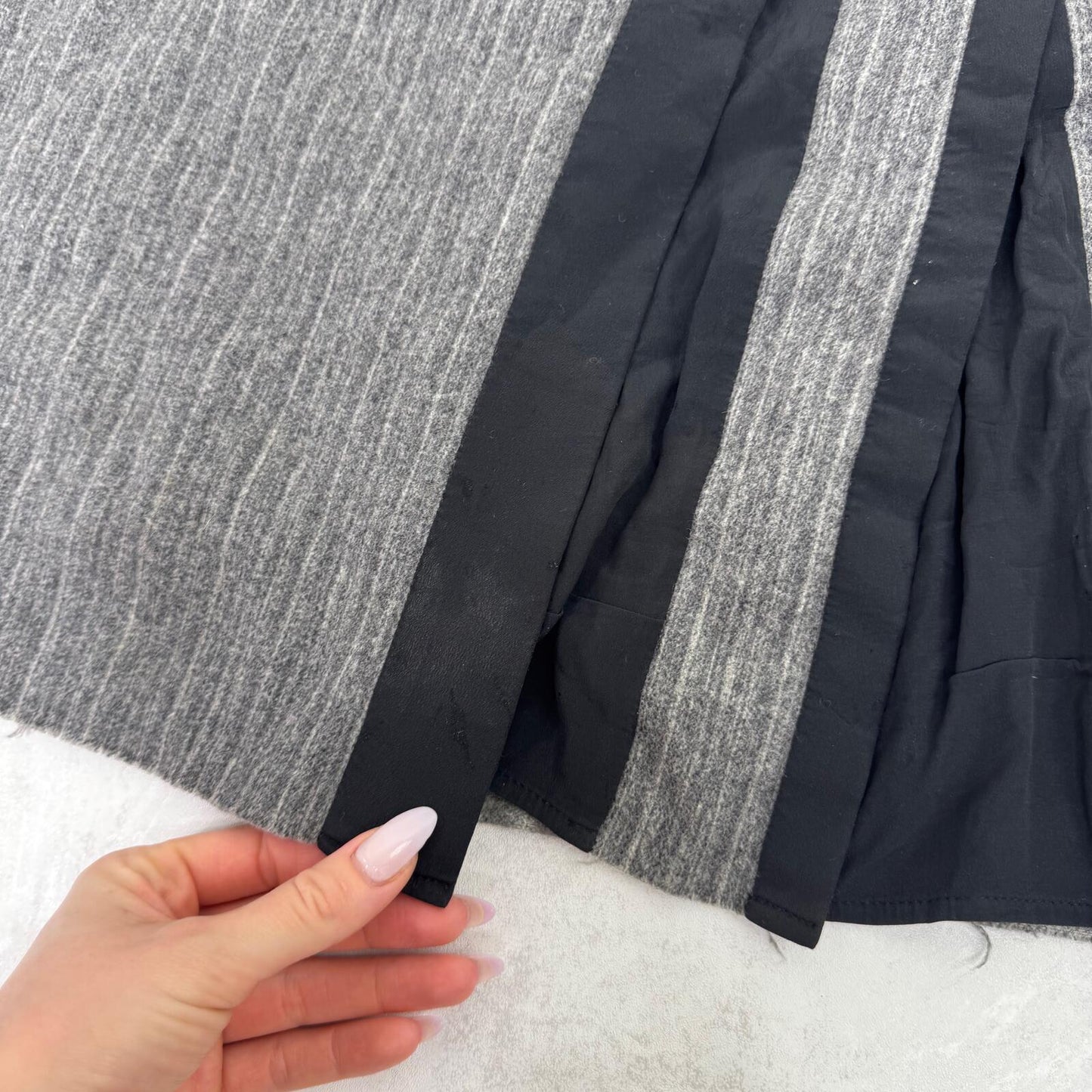 Nicole Farhi mini skirt pinstripe wool silk blend popper button grey pleat