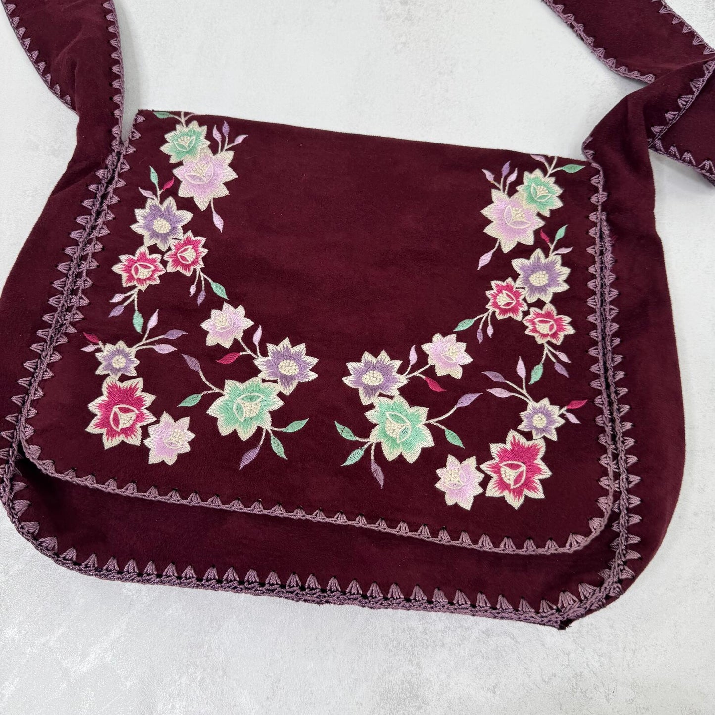 Y2K vintage Oasis messanger bag crossbody boho floral embroidery faux suede