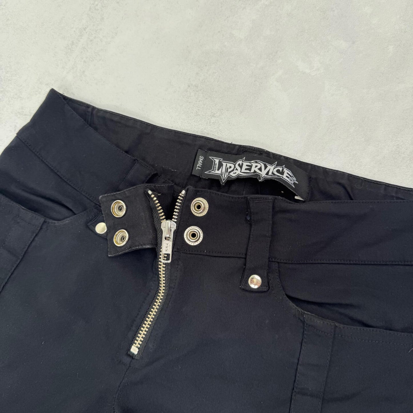 Vintage Lip Service capri trousers low rise stretchy studded zip up cropped stud