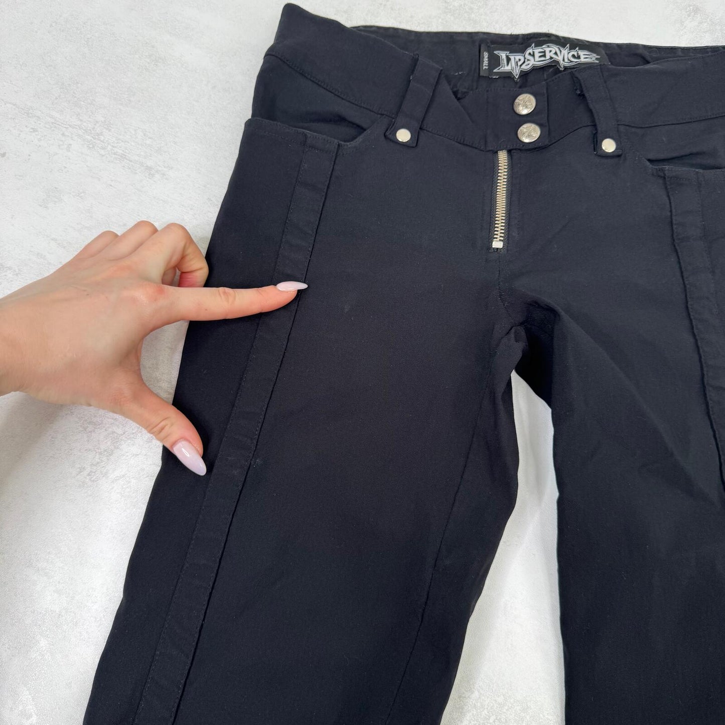 Vintage Lip Service capri trousers low rise stretchy studded zip up cropped stud