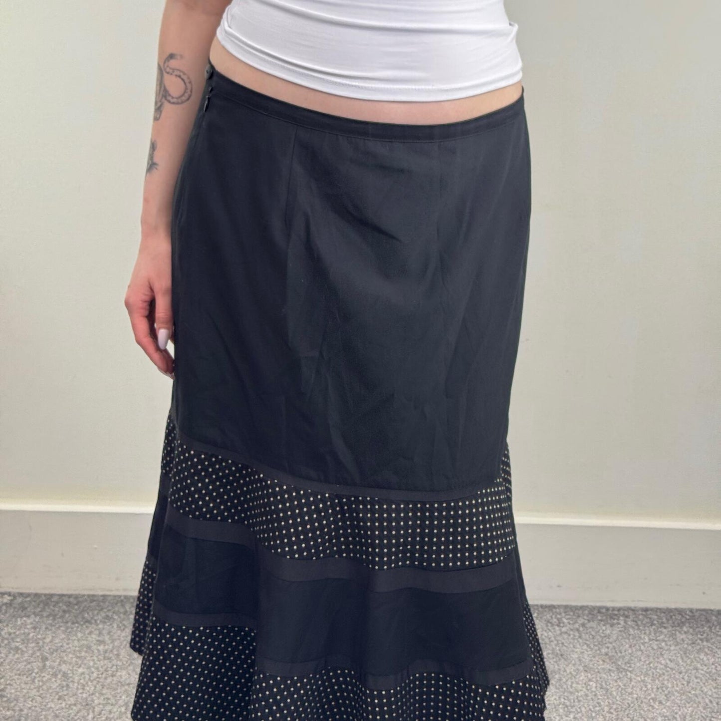 Y2K vintage maxi skirt polka dot hem a line low rise spotty black white