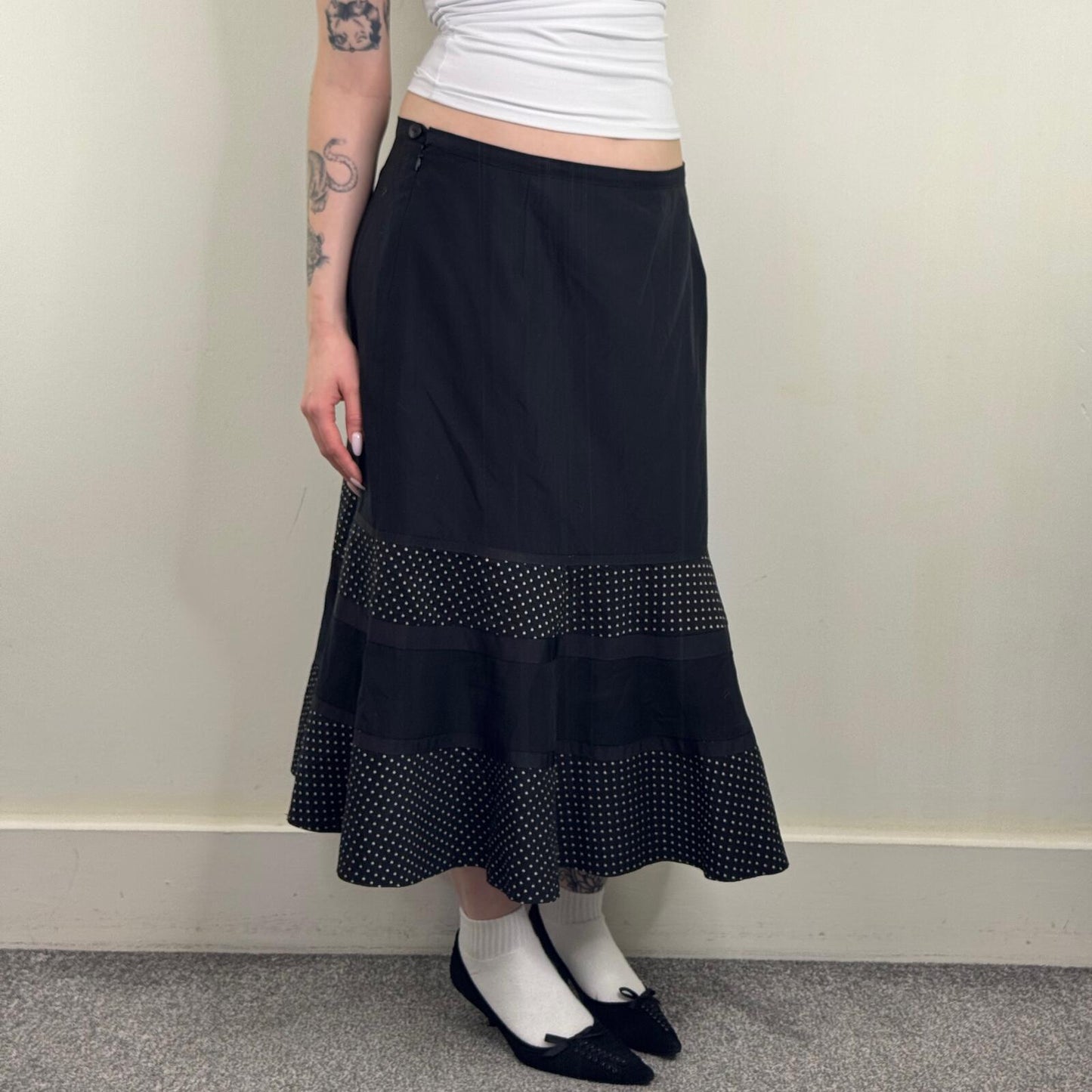Y2K vintage maxi skirt polka dot hem a line low rise spotty black white