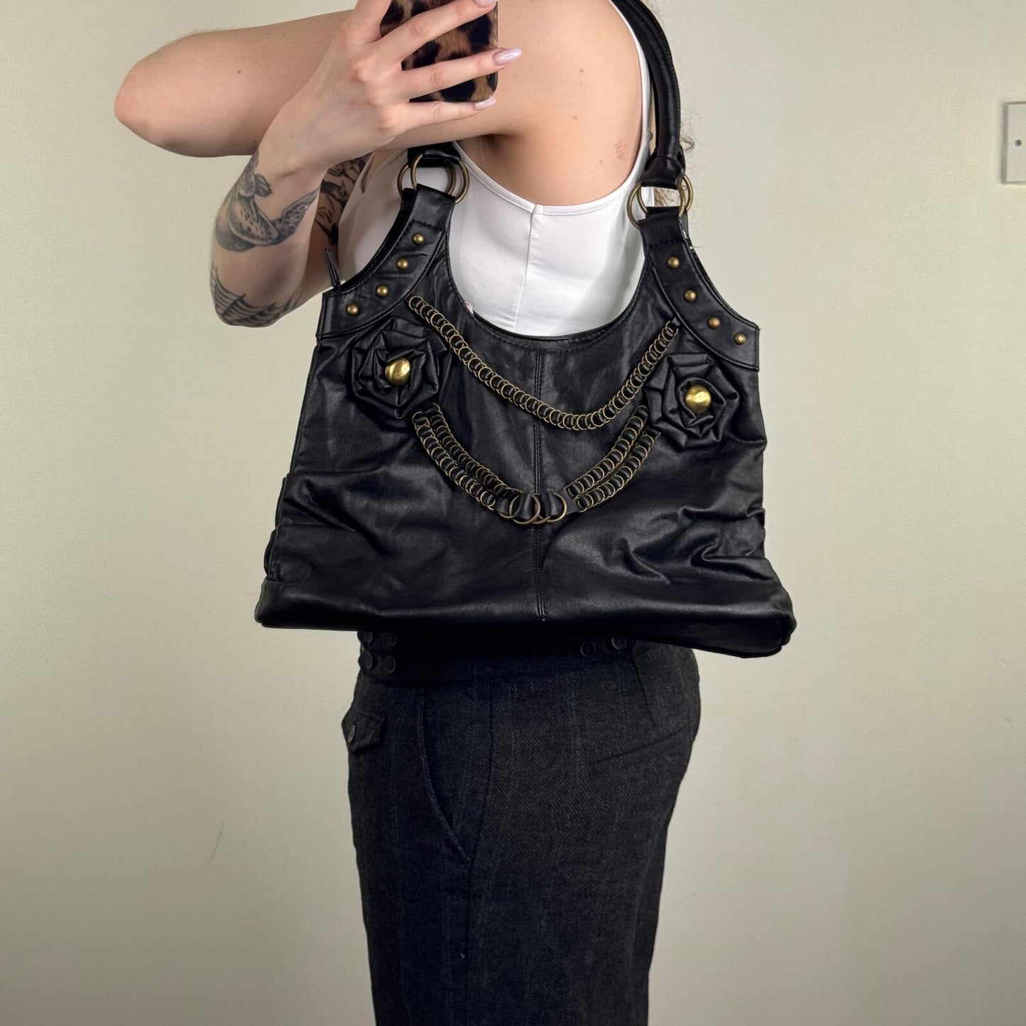 Y2K vintage shoulder bag faux leather studded rose o rings medium black gold