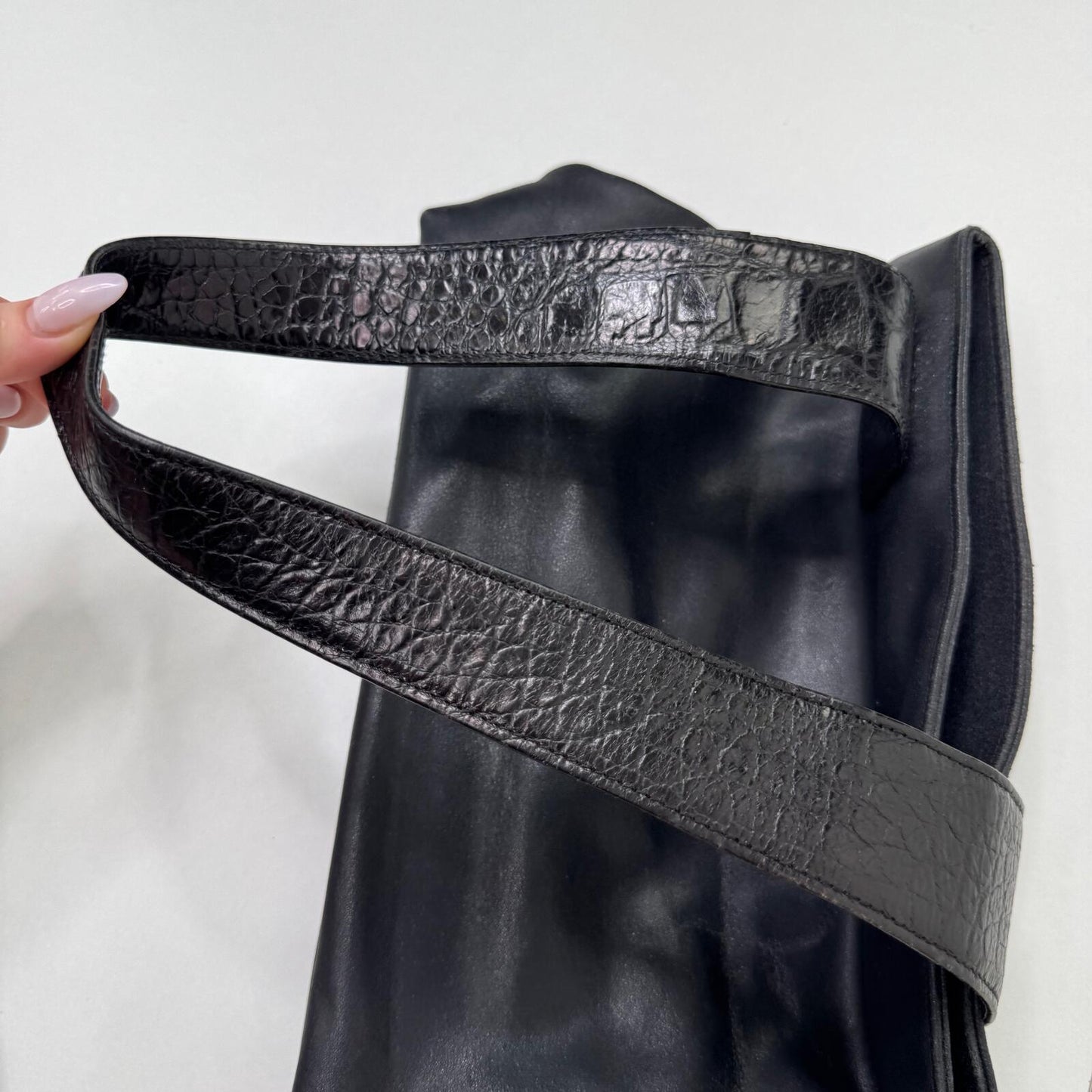 Y2K vintage Russell & Bromley shoulder bag genuine leather asymmetrical strap