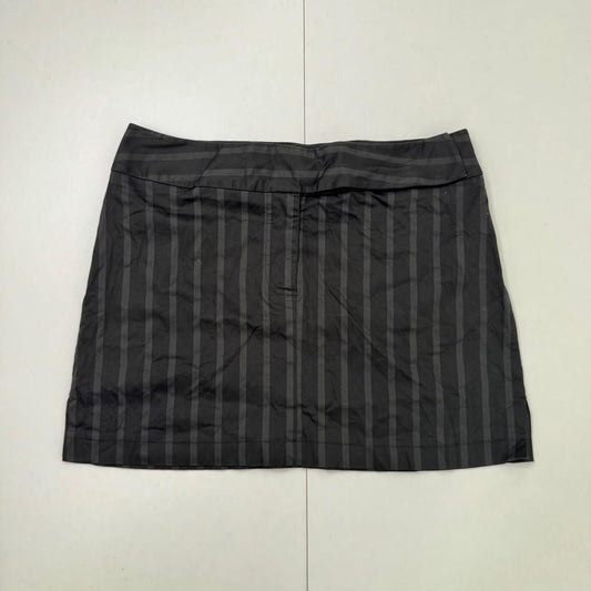 Y2K vintage mini skirt pinstripe stretchy black grey fitted mid rise formal