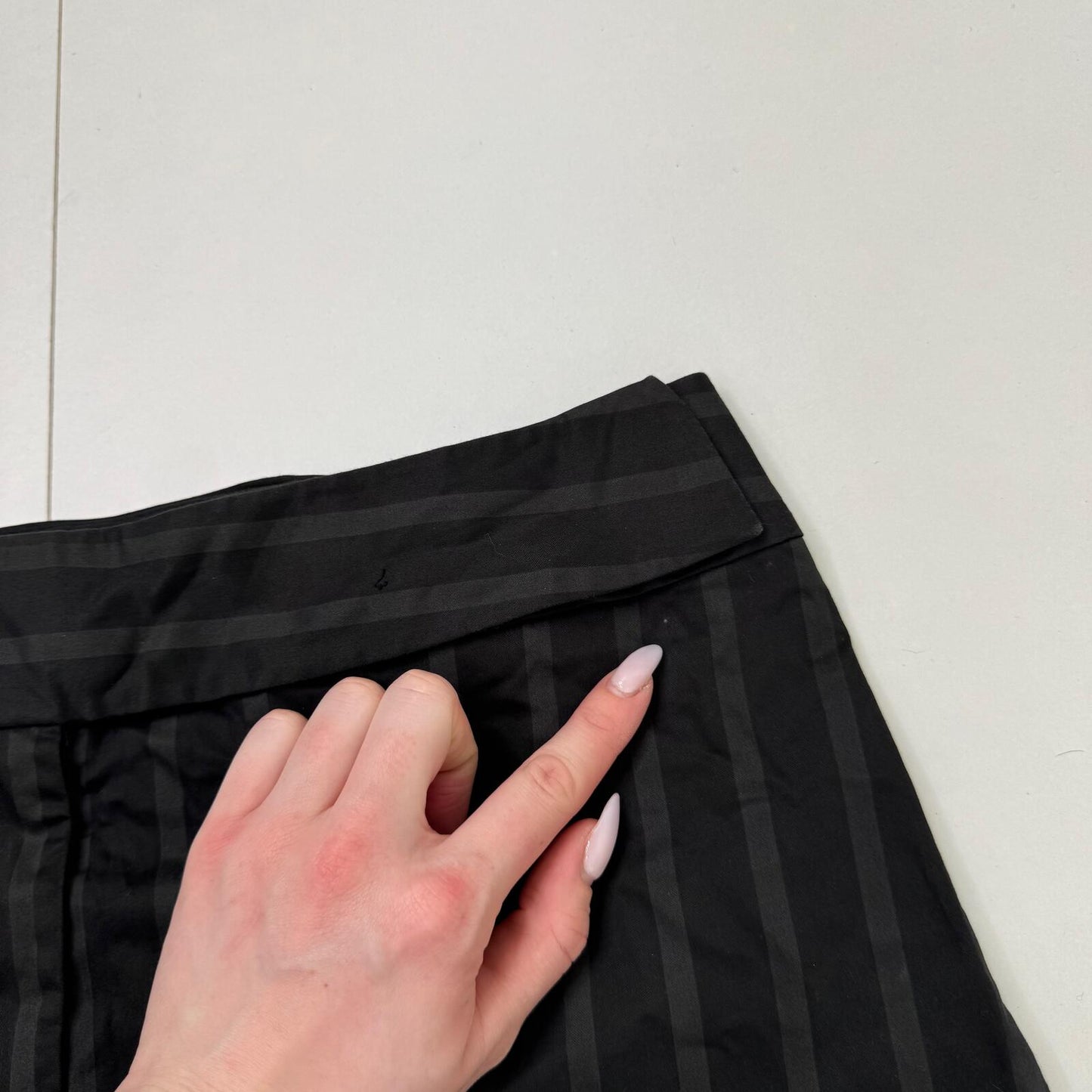 Y2K vintage mini skirt pinstripe stretchy black grey fitted mid rise formal