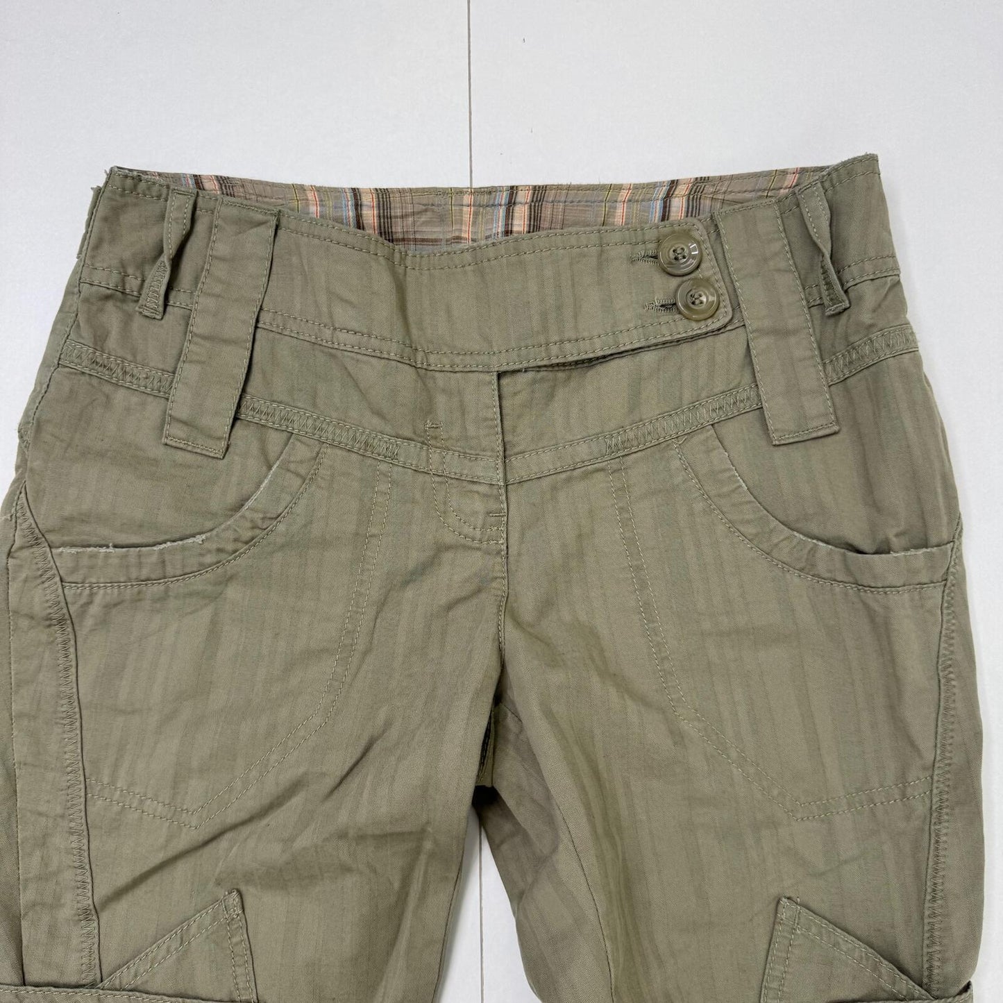 Y2K vintage capri trousers cropped pinstripe buttons khaki cargo pockets denim