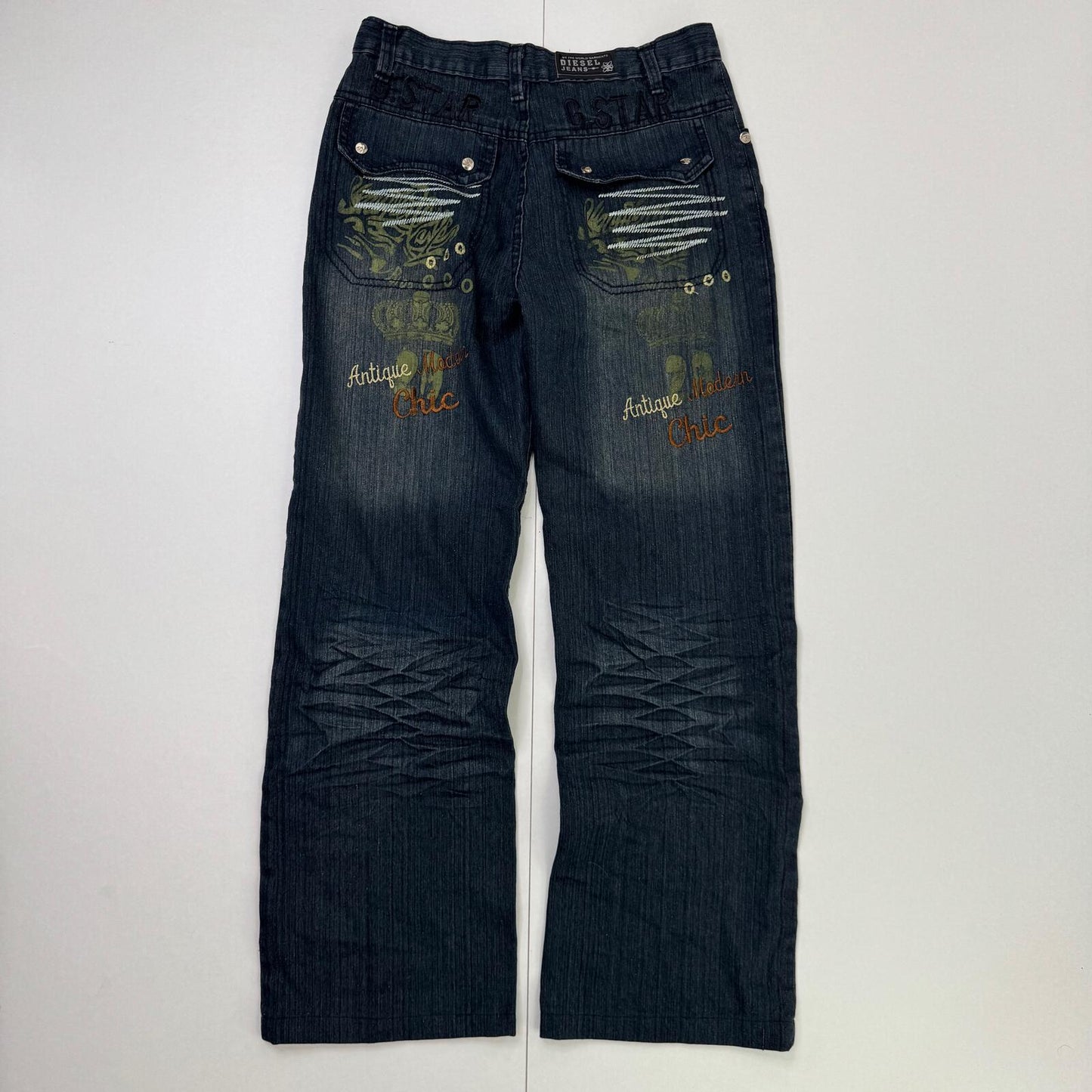 Y2K vintage baggy denim jeans embroidered crown cargo pockets faded blue wash