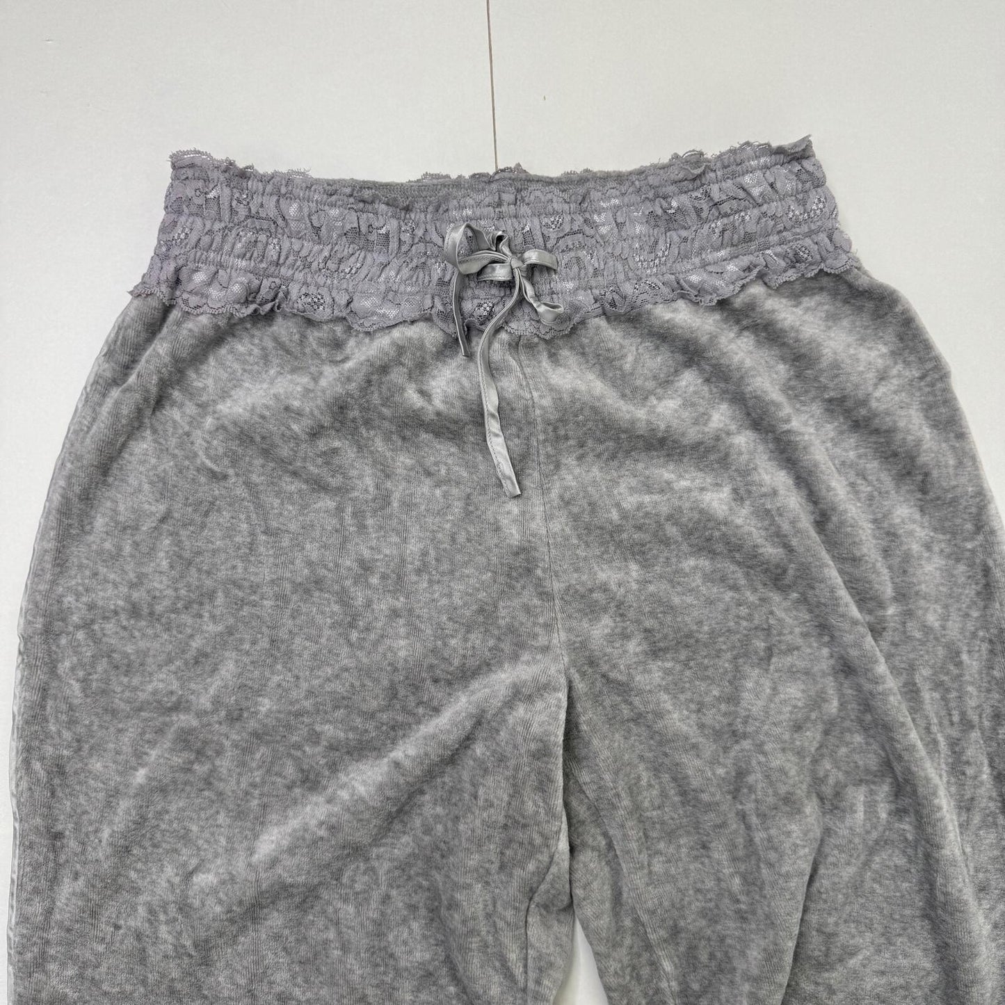 Y2K vintage velvet joggers cropped lace trim waistband bow stretchy short length
