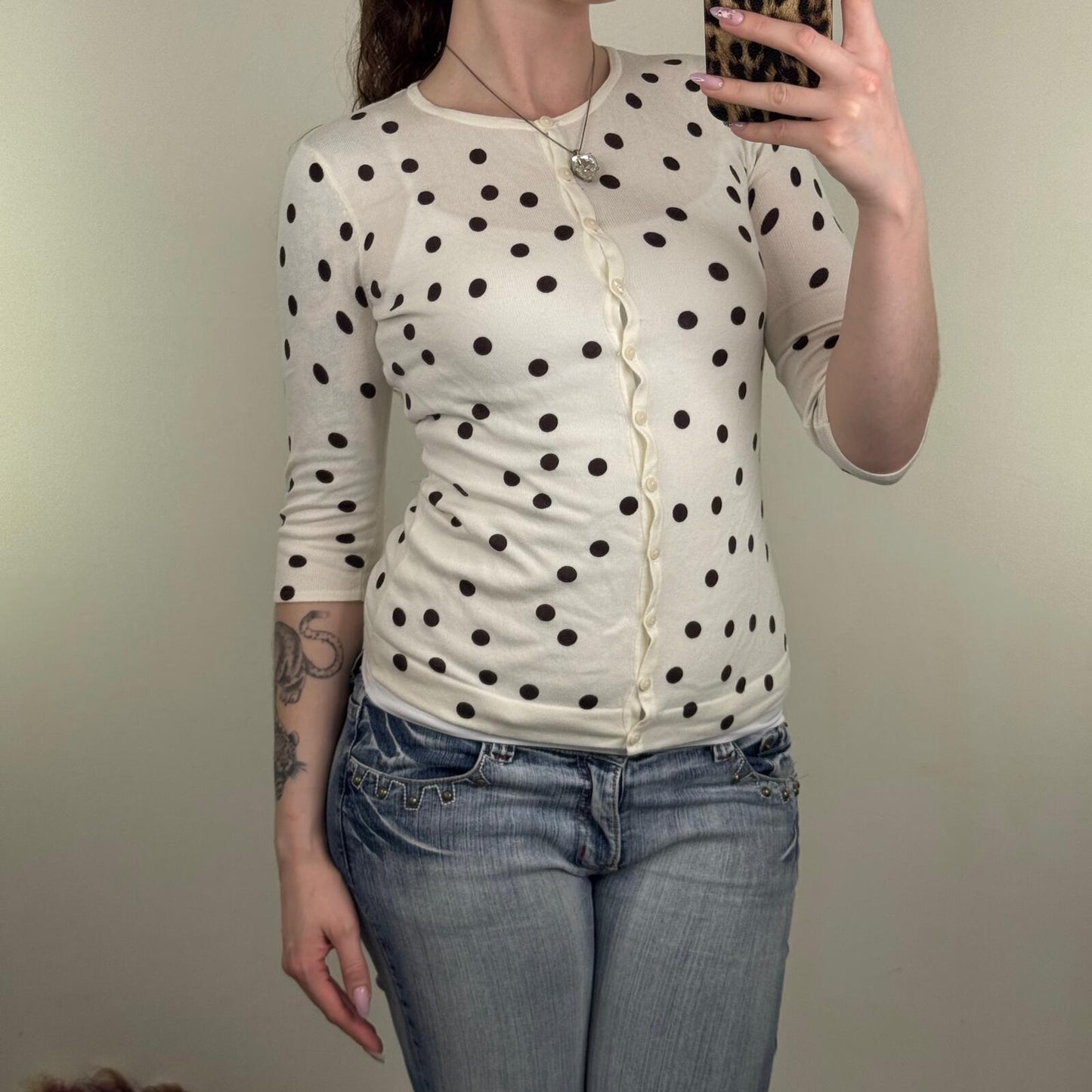 Y2K vintage cardigan polka dot button up fine knit fitted 3/4 sleeve spots white