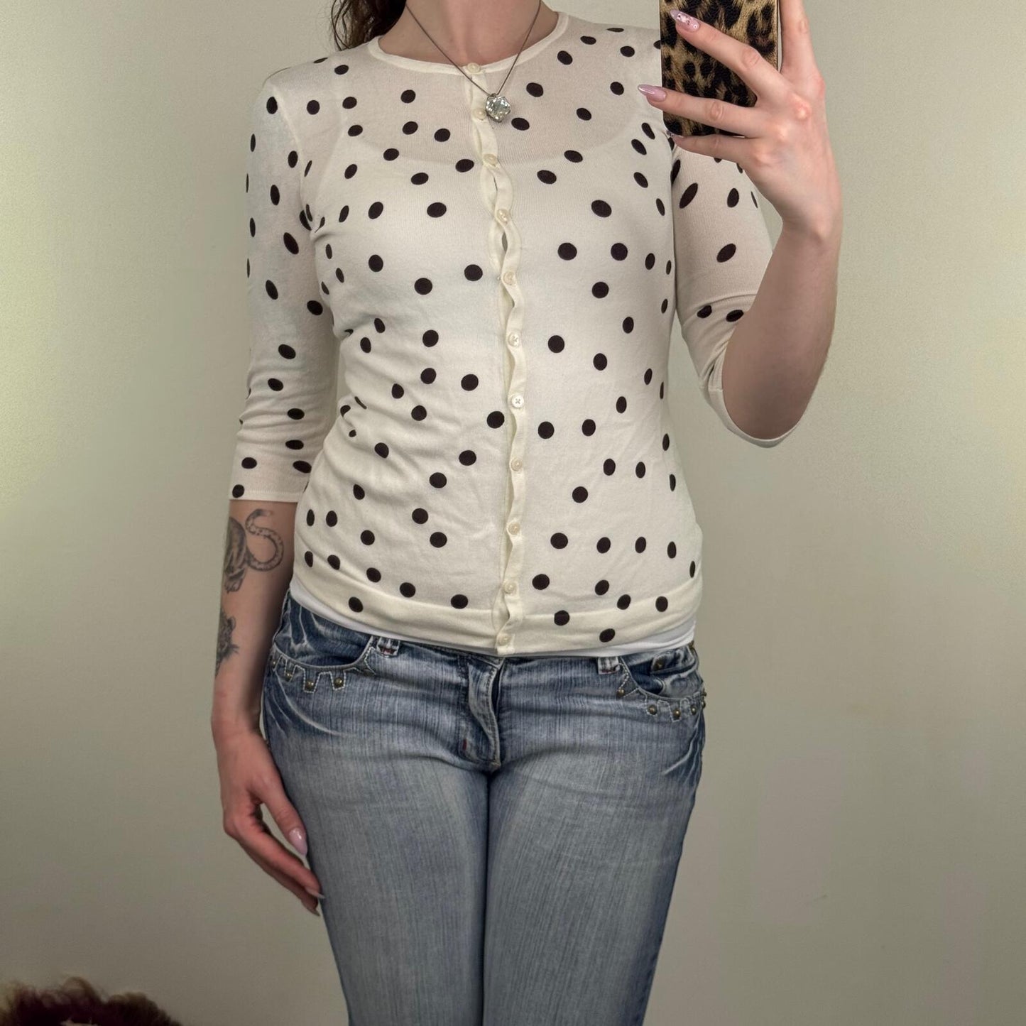 Y2K vintage cardigan polka dot button up fine knit fitted 3/4 sleeve spots white