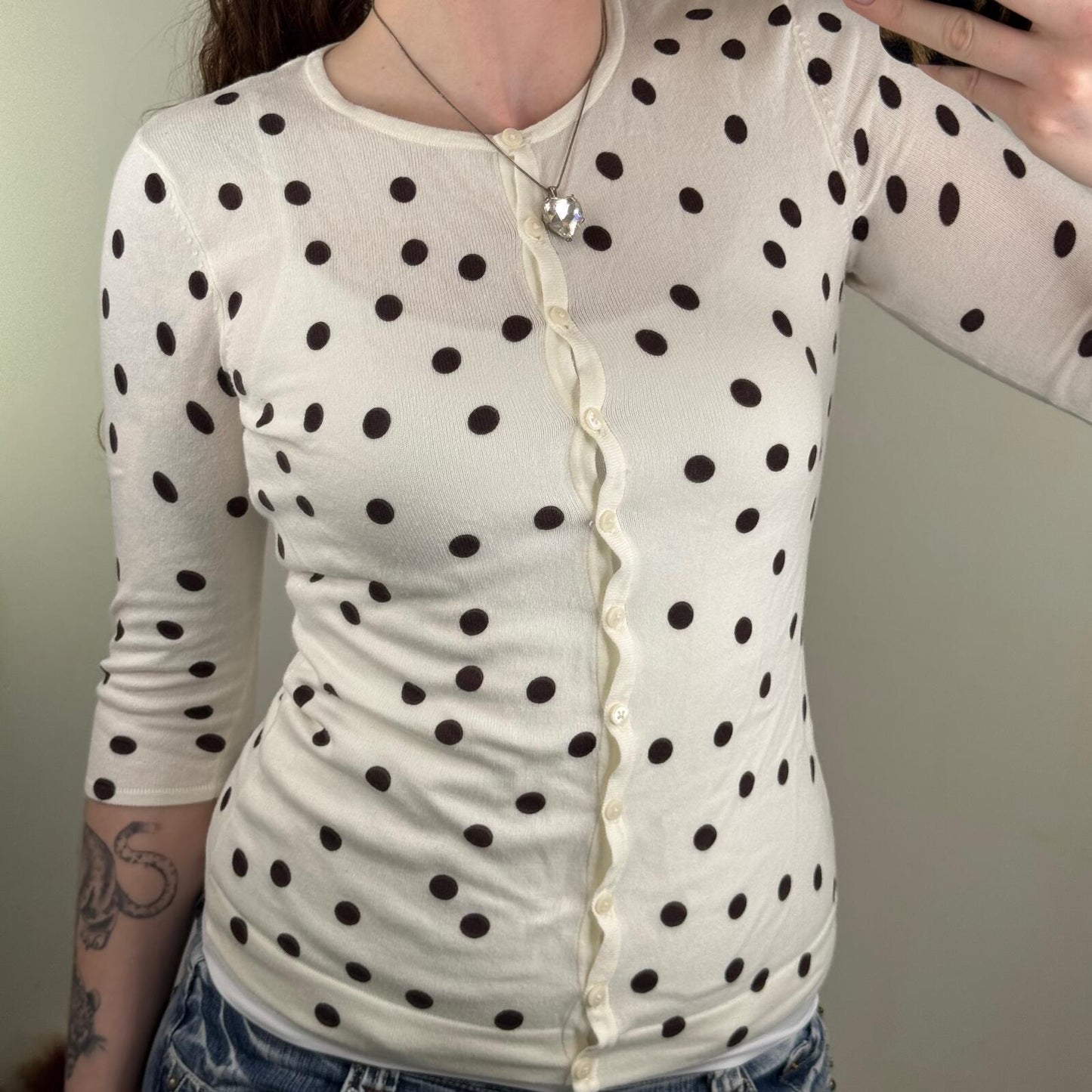 Y2K vintage cardigan polka dot button up fine knit fitted 3/4 sleeve spots white
