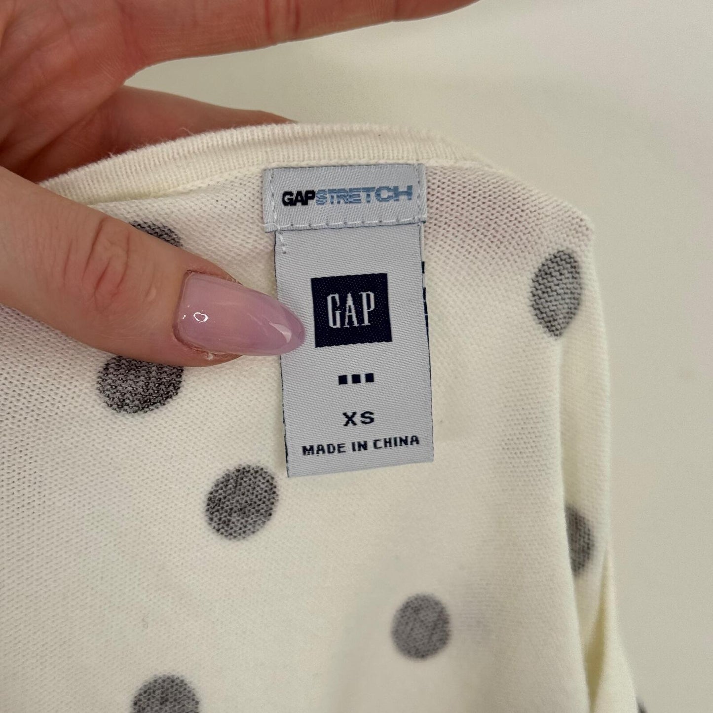Y2K vintage cardigan polka dot button up fine knit fitted 3/4 sleeve spots white