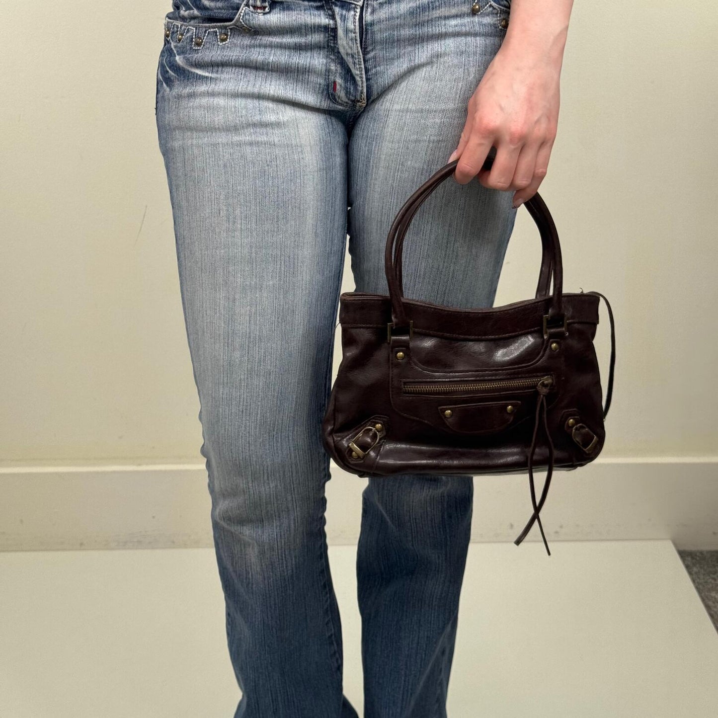 Y2K vintage handbag faux leather studded small dark brown