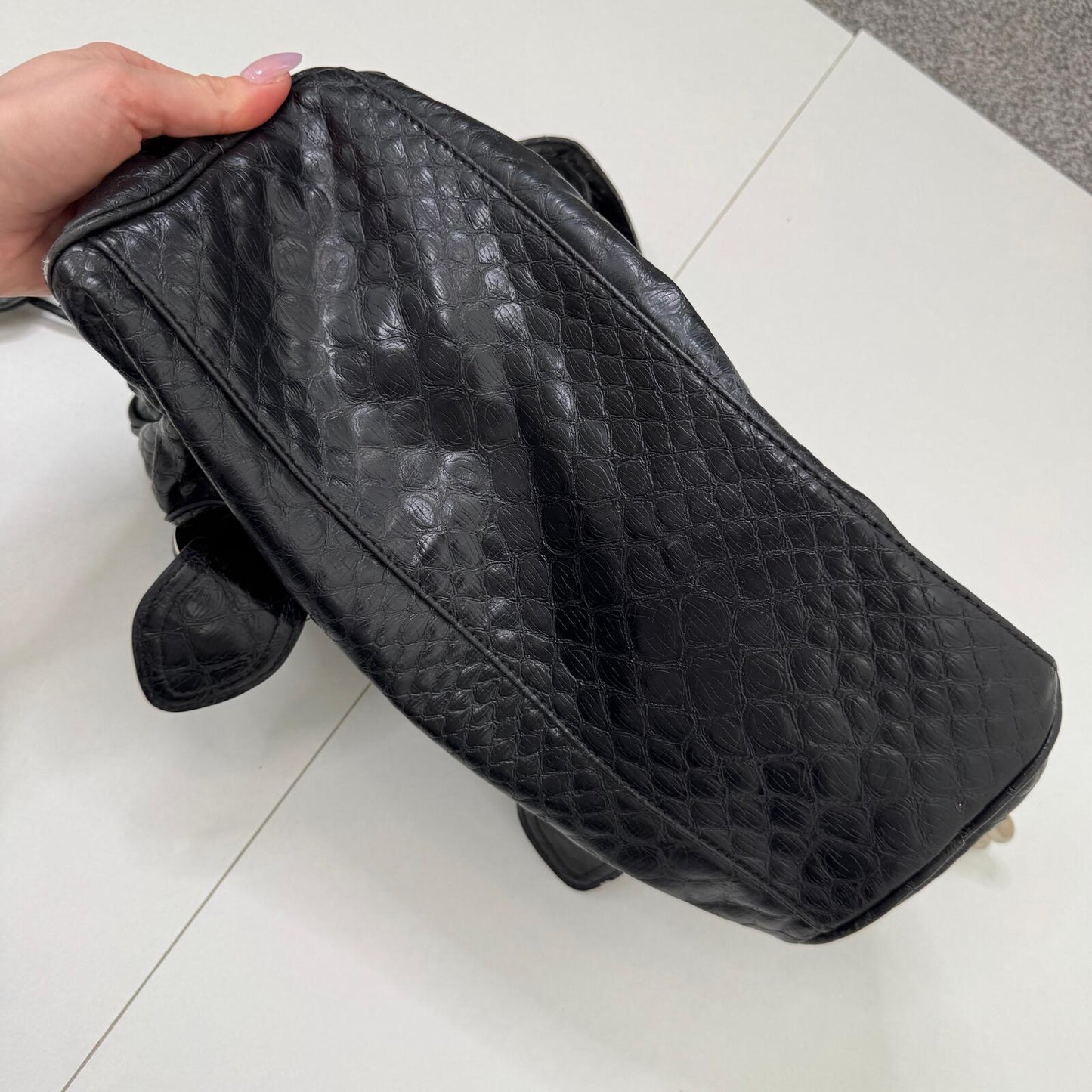 Y2K vintage genuine leather shoulder bag croc print black silver medium buckles
