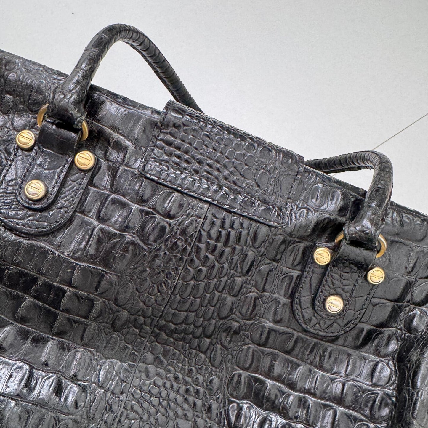 Y2K vintage shoulder bag genuine leather doctors croc print gold black medium