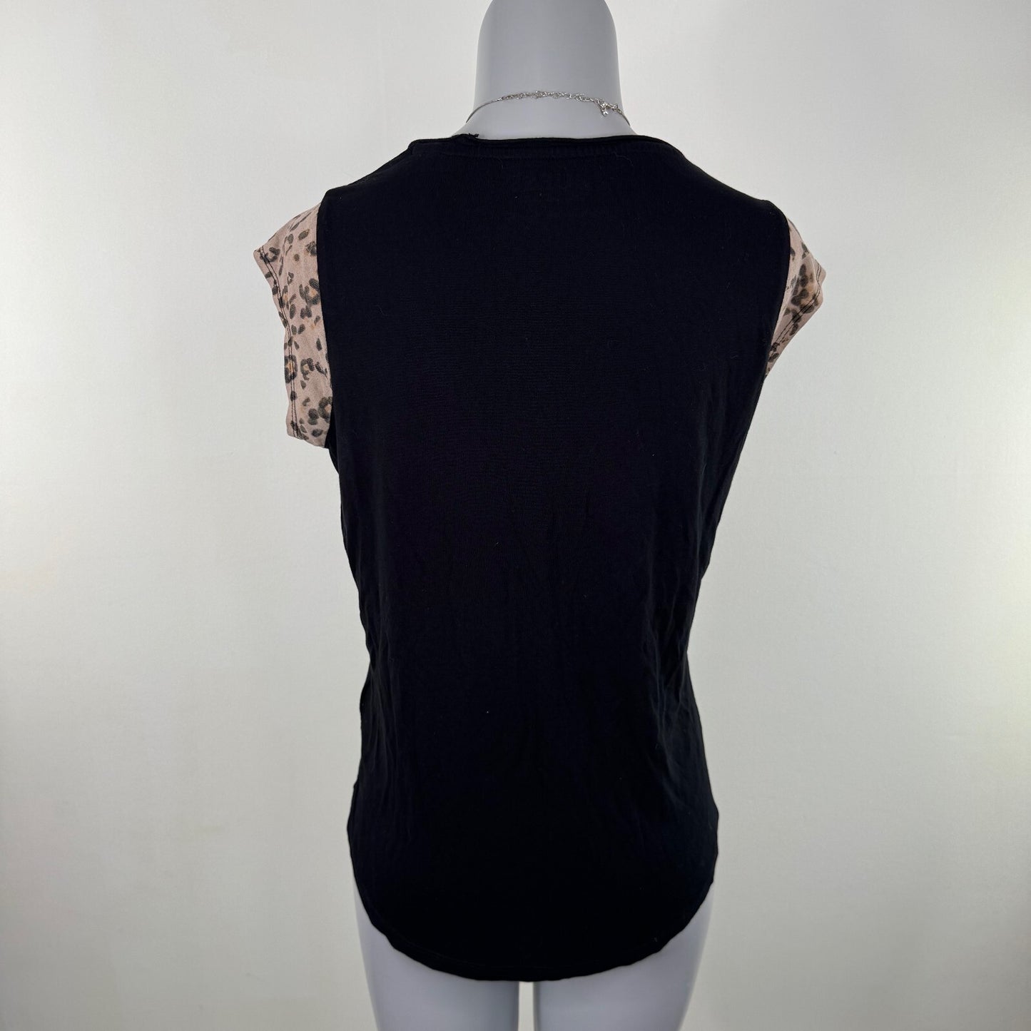Y2K vintage Guess cap short sleeve top leopard logo spell out stretchy