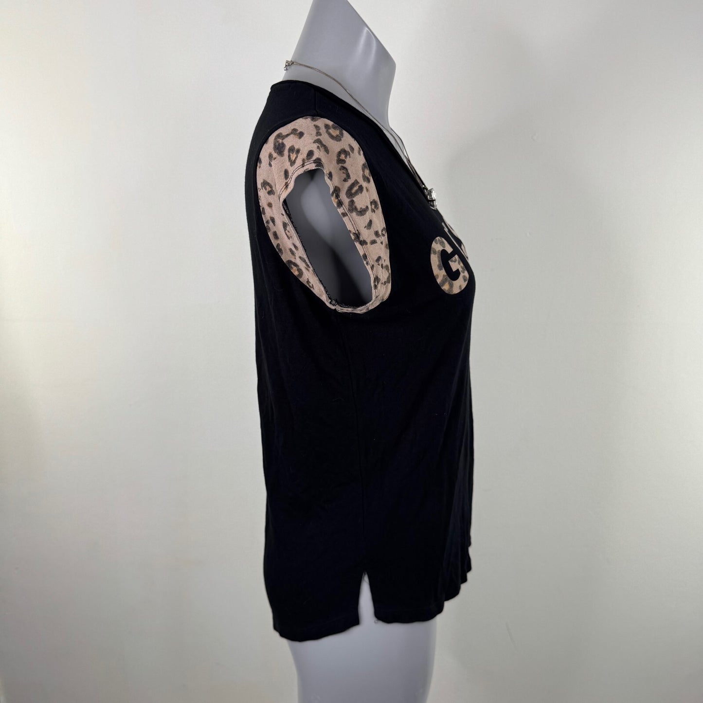 Y2K vintage Guess cap short sleeve top leopard logo spell out stretchy