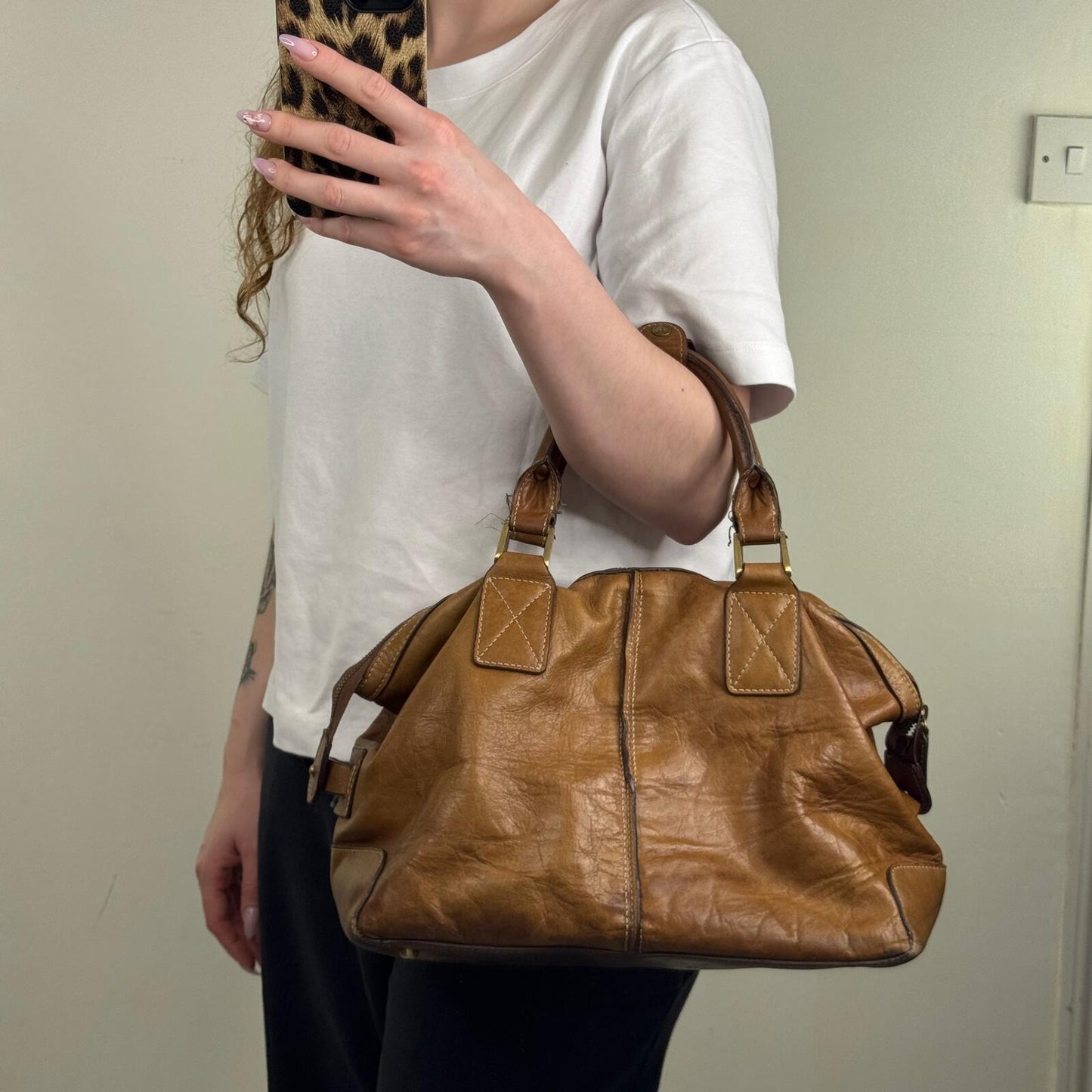 Y2K vintage handbag genuine leather faded worn brown medium contrast stitch
