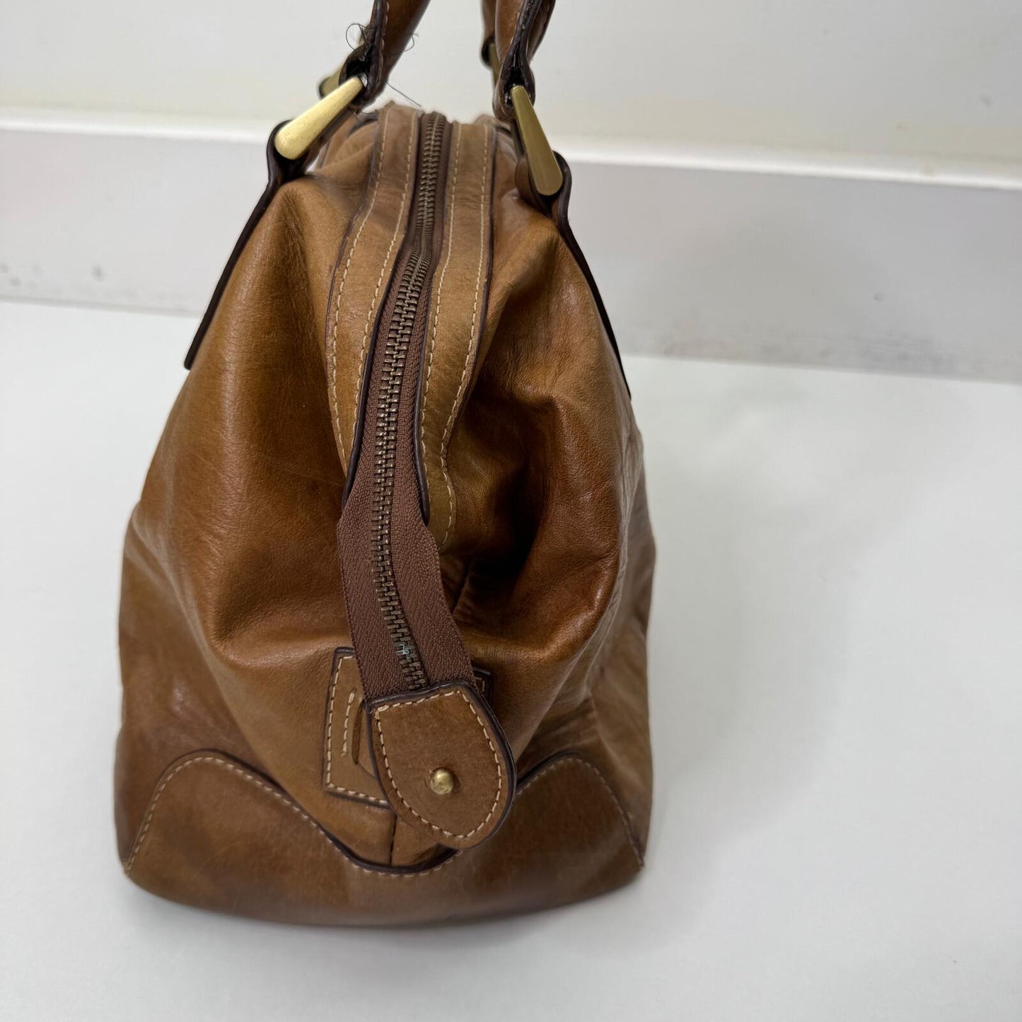 Y2K vintage handbag genuine leather faded worn brown medium contrast stitch