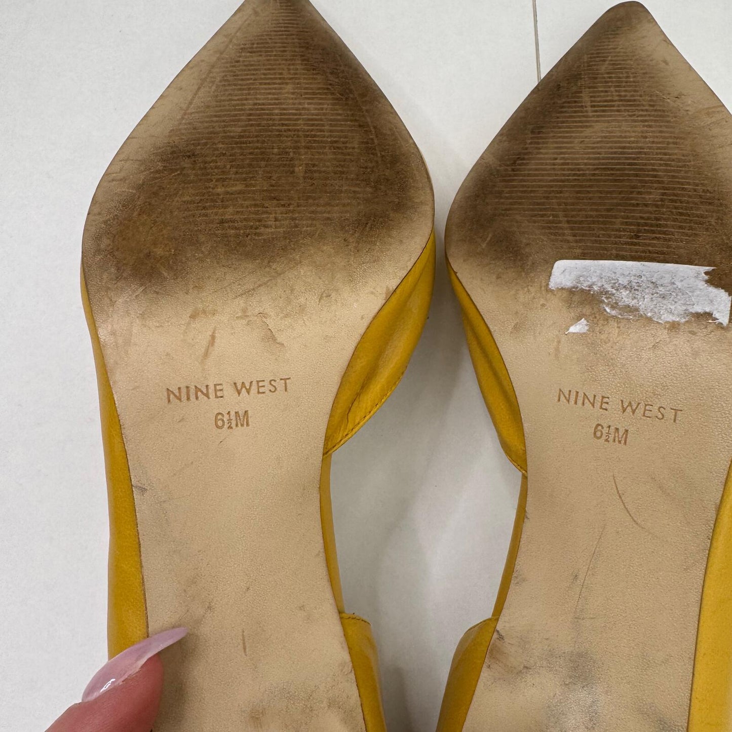 Y2K vintage genuine leather court heels pointed toe yellow stiletto