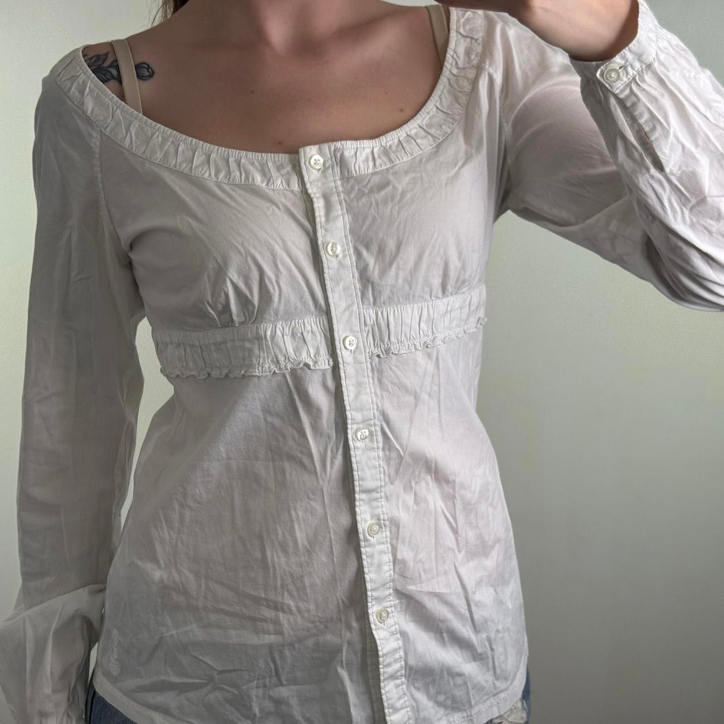 Y2K vintage stretchy blouse button up long sleeve scoop neck broderie anglaise