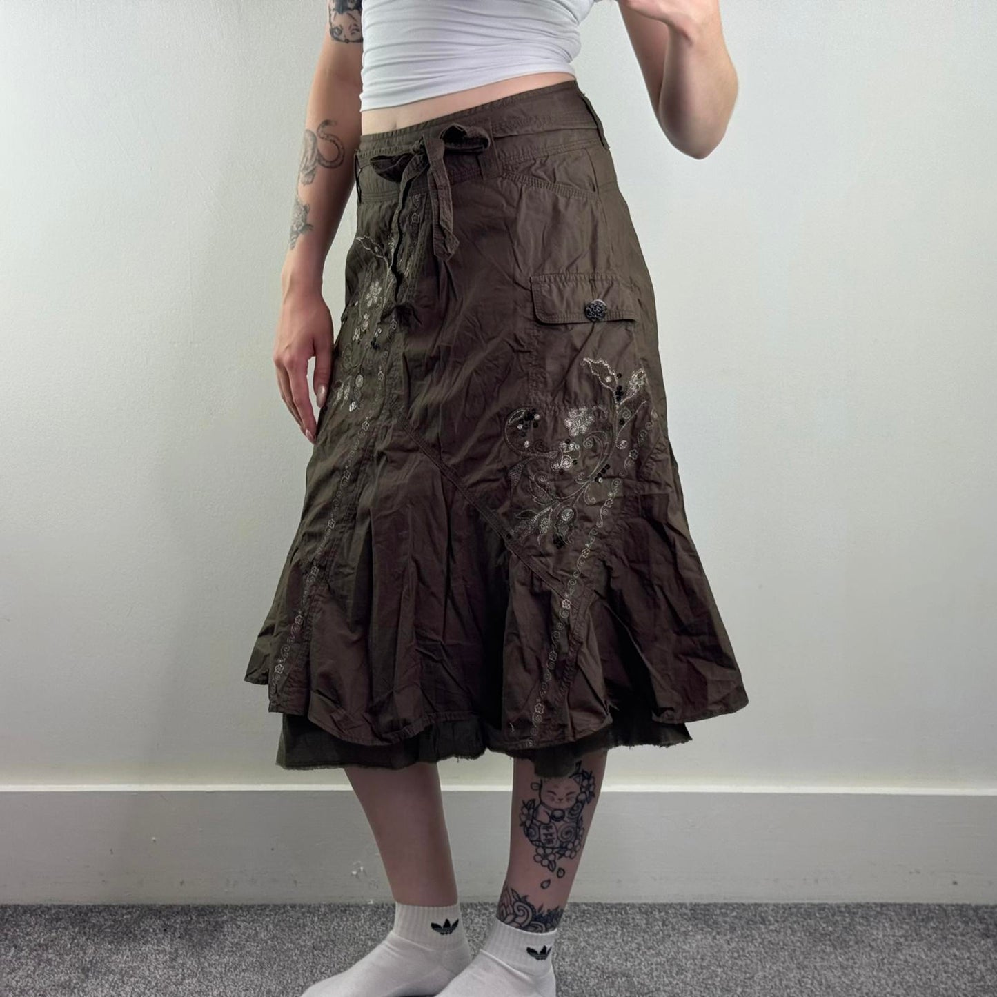 Y2K vintage midi skirt floral embroidery sequin embellished cargo with belt