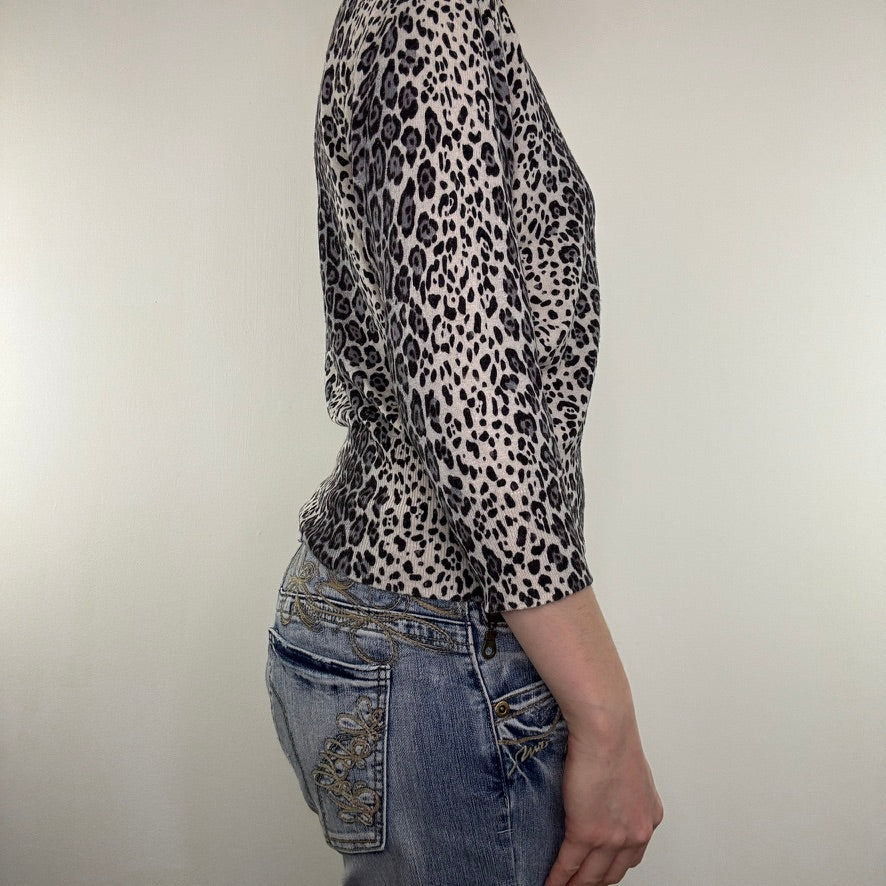 Y2K vintage leopard print cardigan button up fine knit faded 3/4 sleeve snow