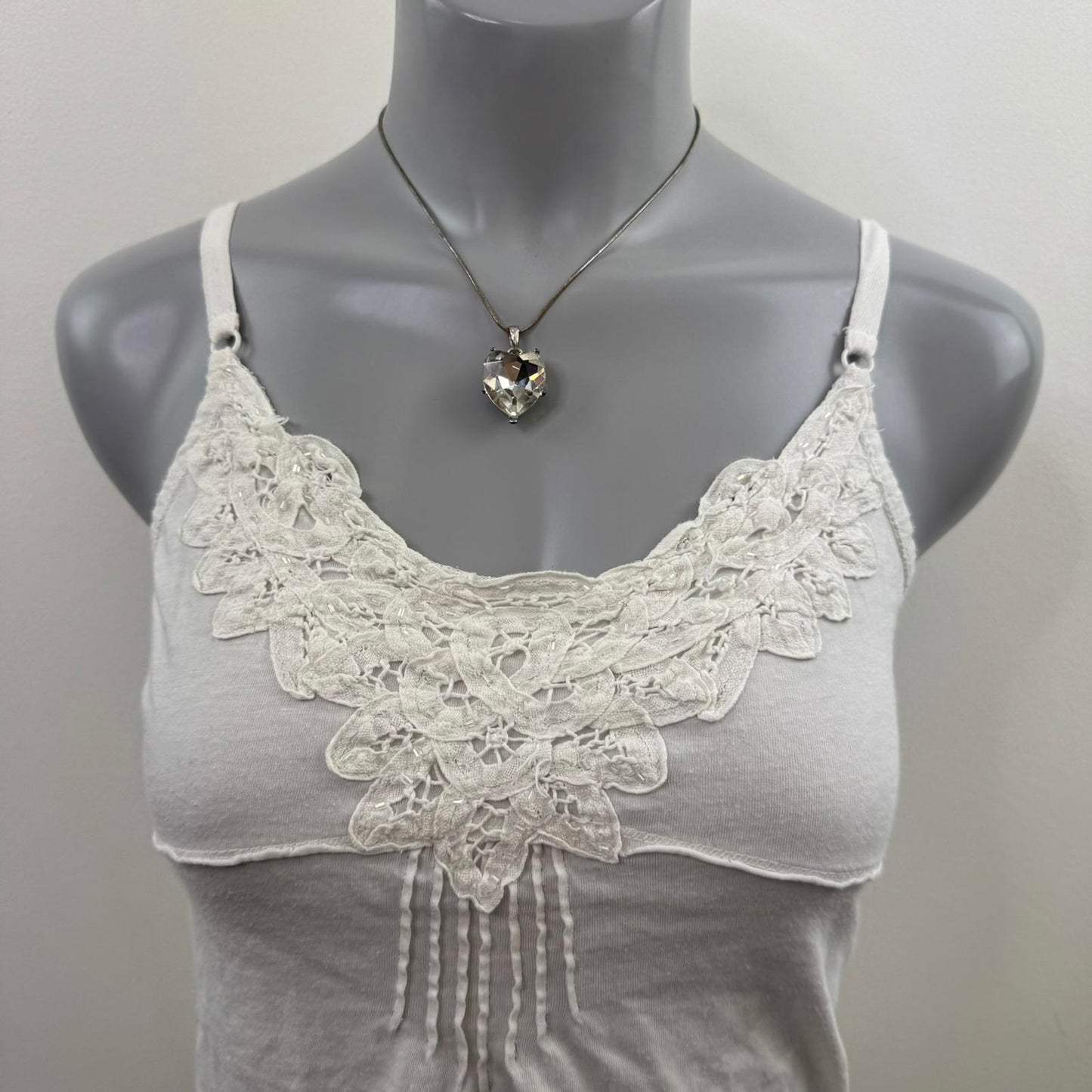 Y2K vintage cami top floral trim v neck stretchy adjustable straps