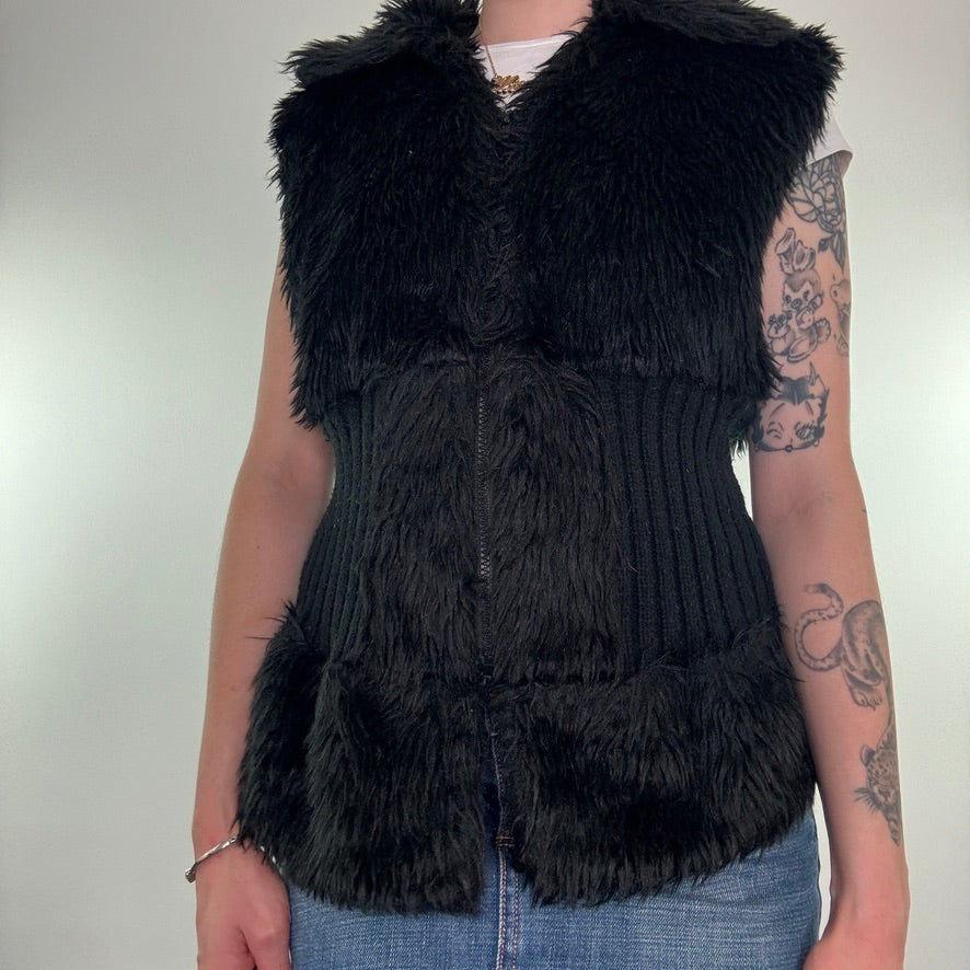 Y2K vintage faux fur jacket zip up sleeveless gilet