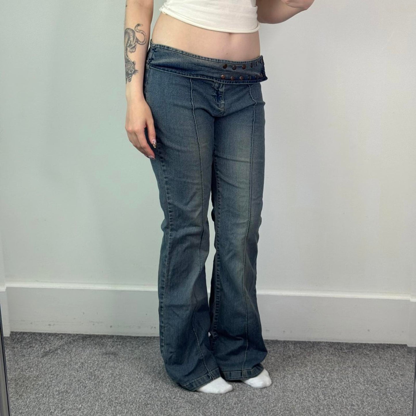 Y2K vintage stretchy low rise bootcut faded denim jeans popper studs belt